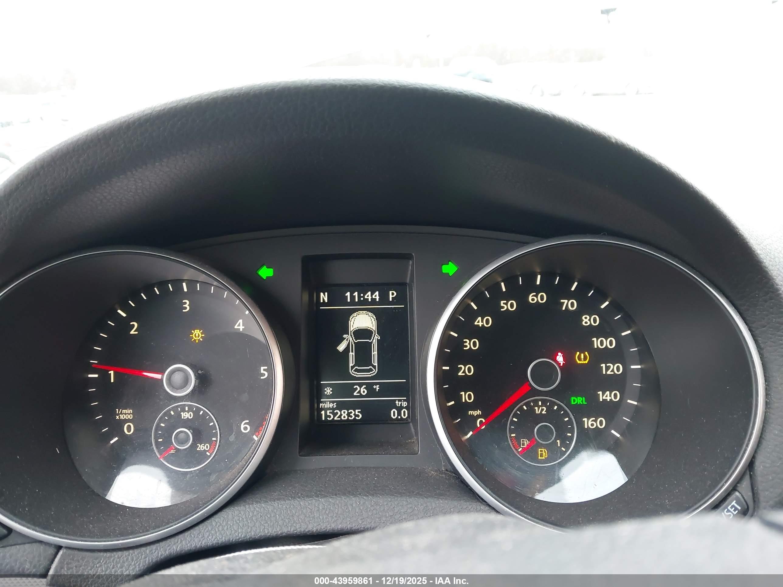 VOLKSWAGEN JETTA image 7