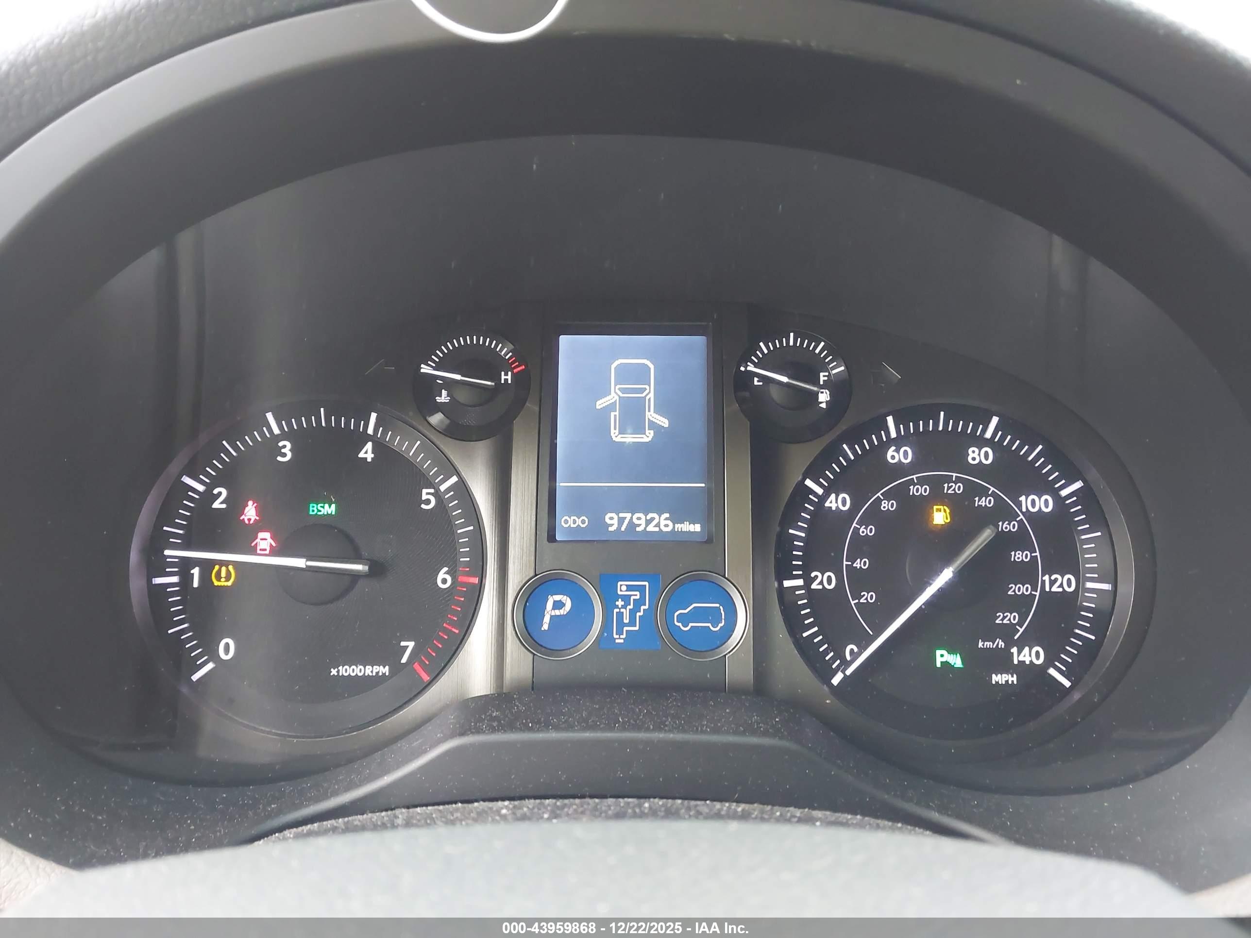 LEXUS GX image 7
