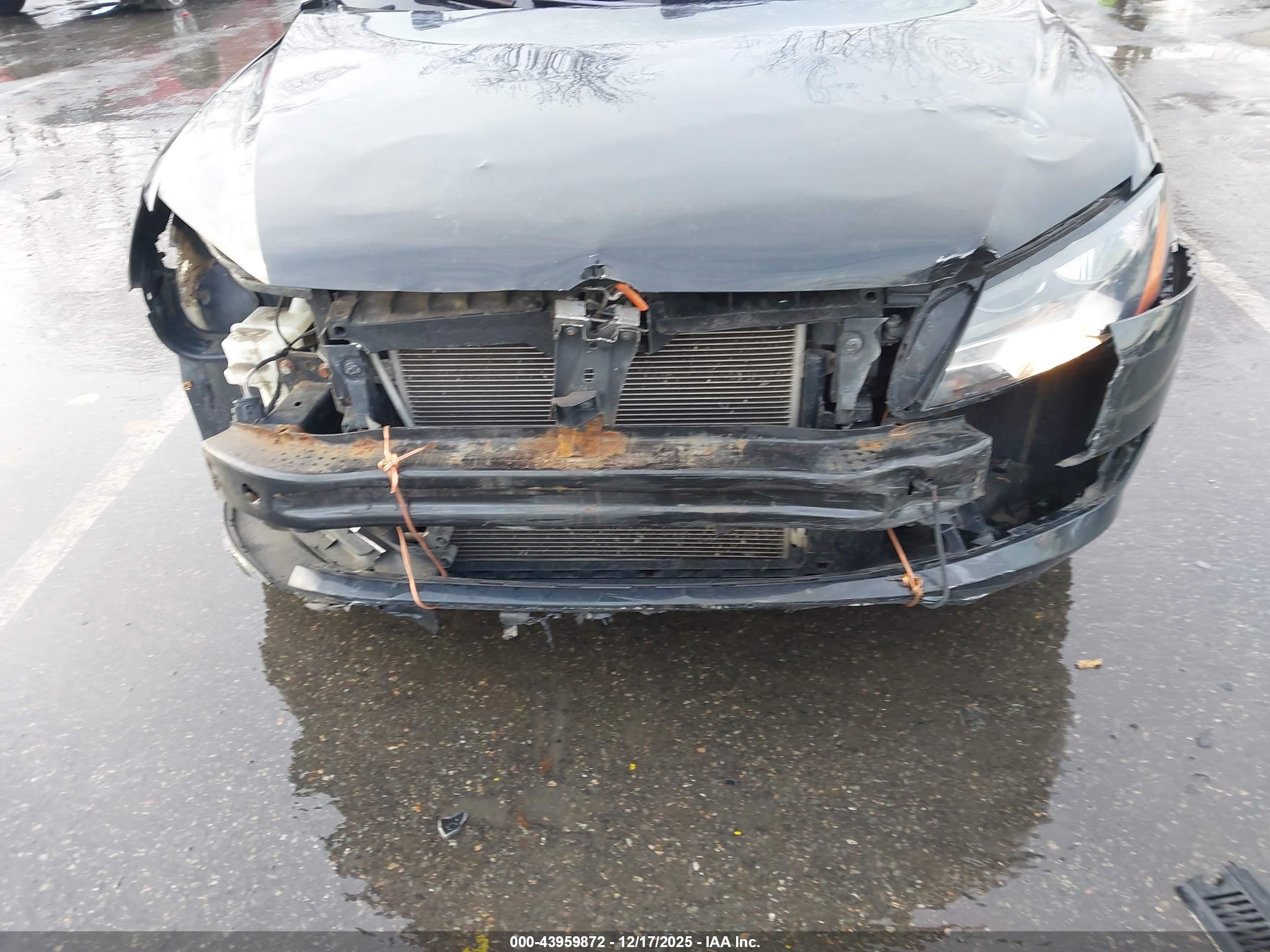 VOLKSWAGEN PASSAT image 6