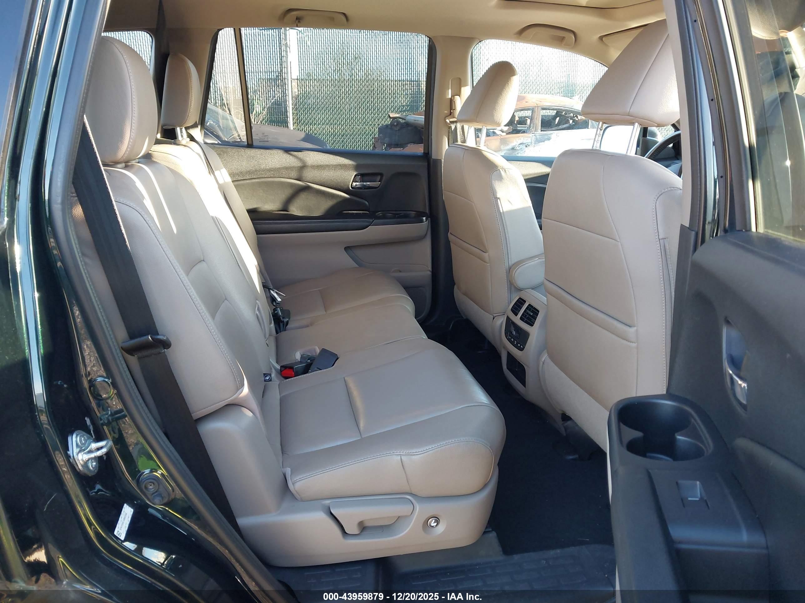 HONDA PILOT image 8