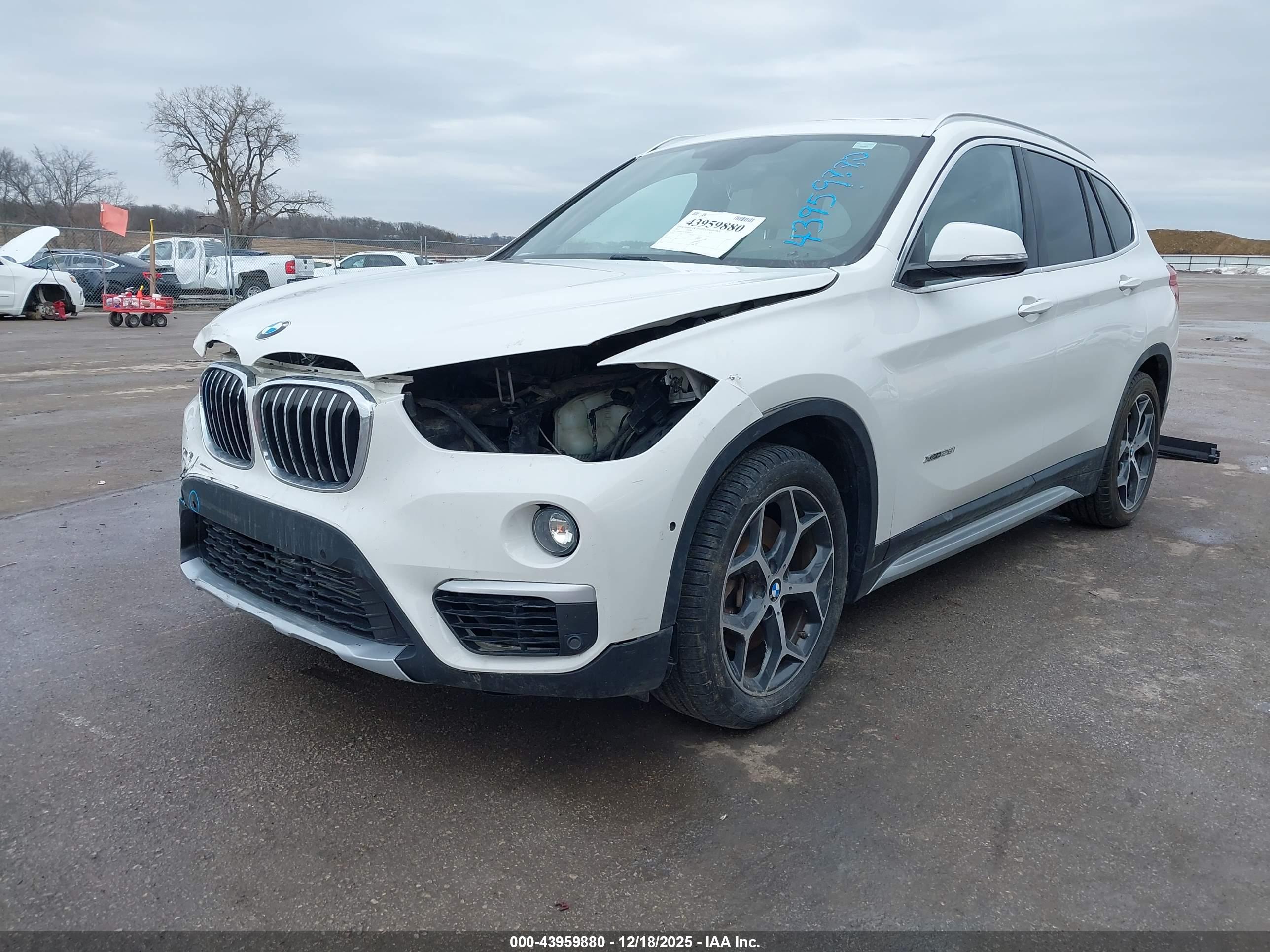 BMW X1 image 2