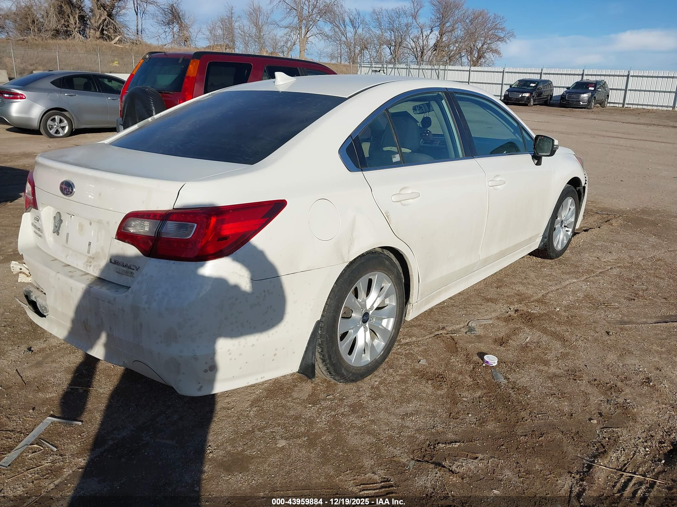 SUBARU LEGACY image 4