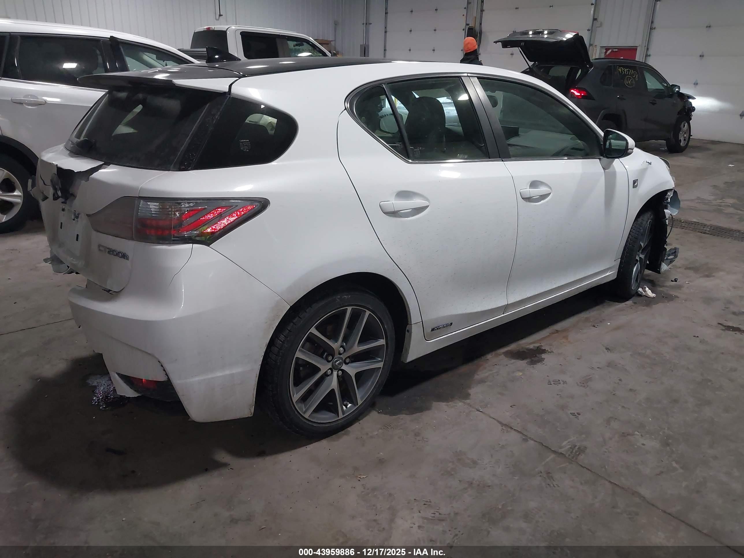 LEXUS CT image 4