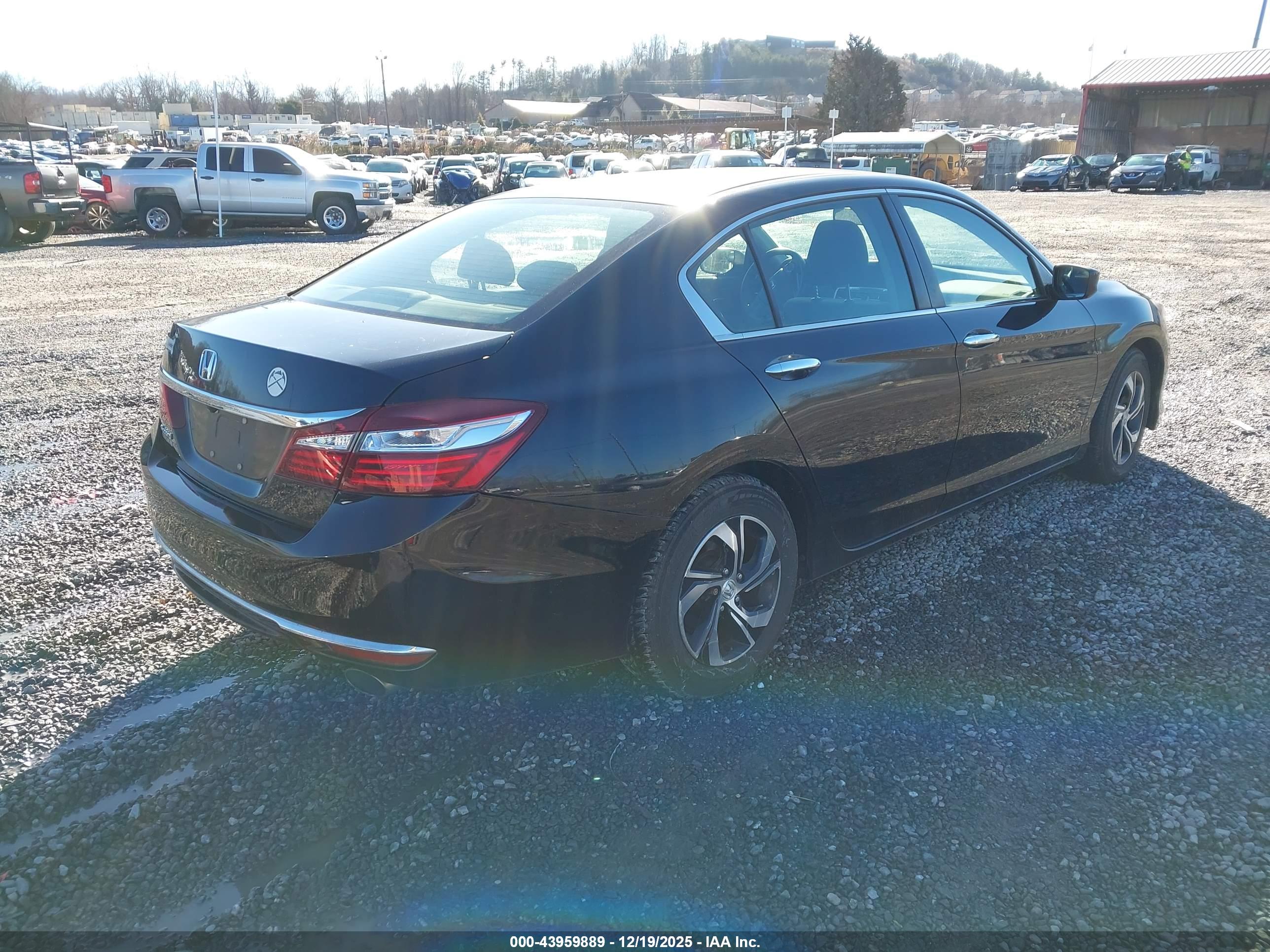 HONDA ACCORD image 4