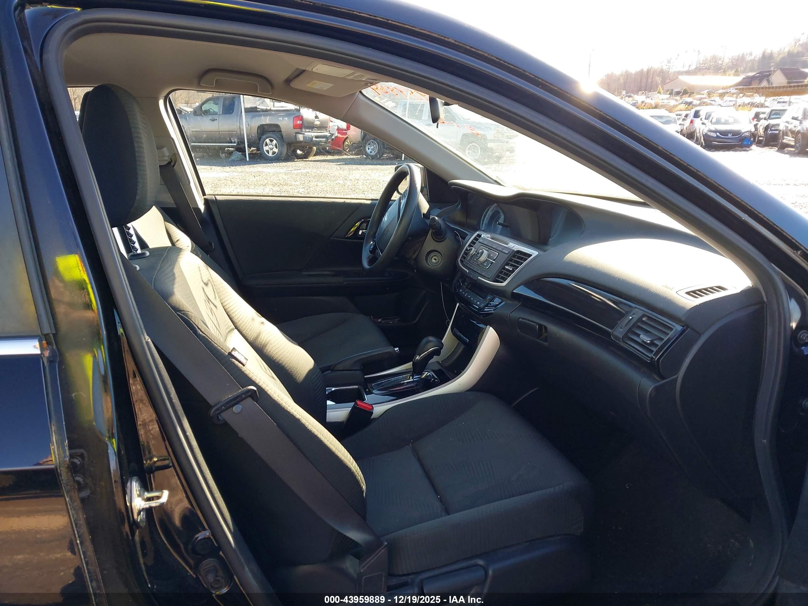 HONDA ACCORD image 5