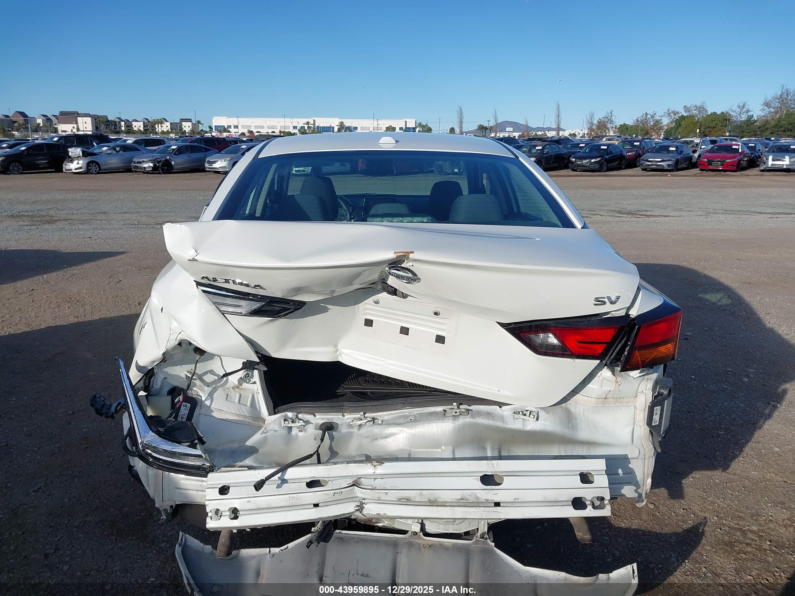 NISSAN ALTIMA image 6