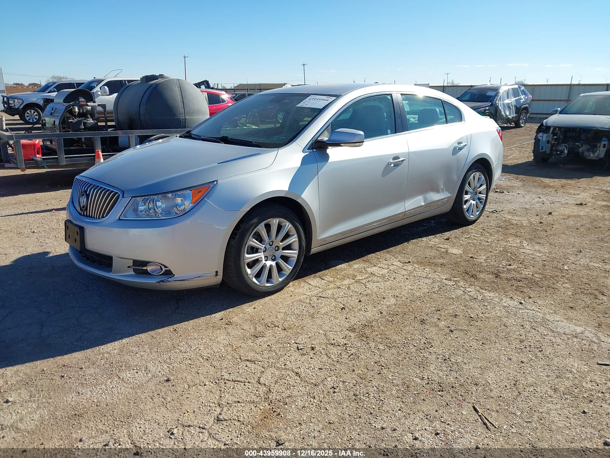 BUICK LACROSSE image 2