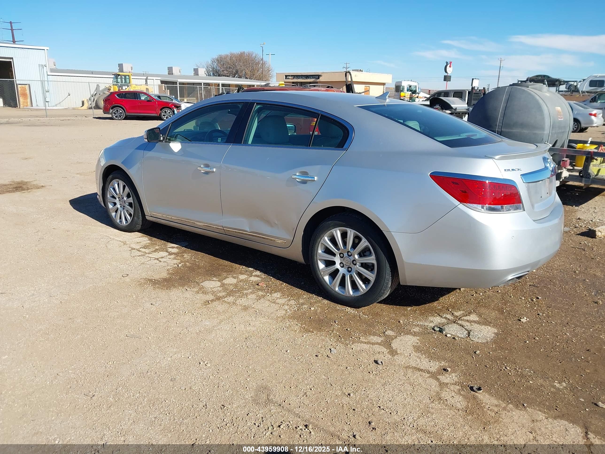BUICK LACROSSE image 3