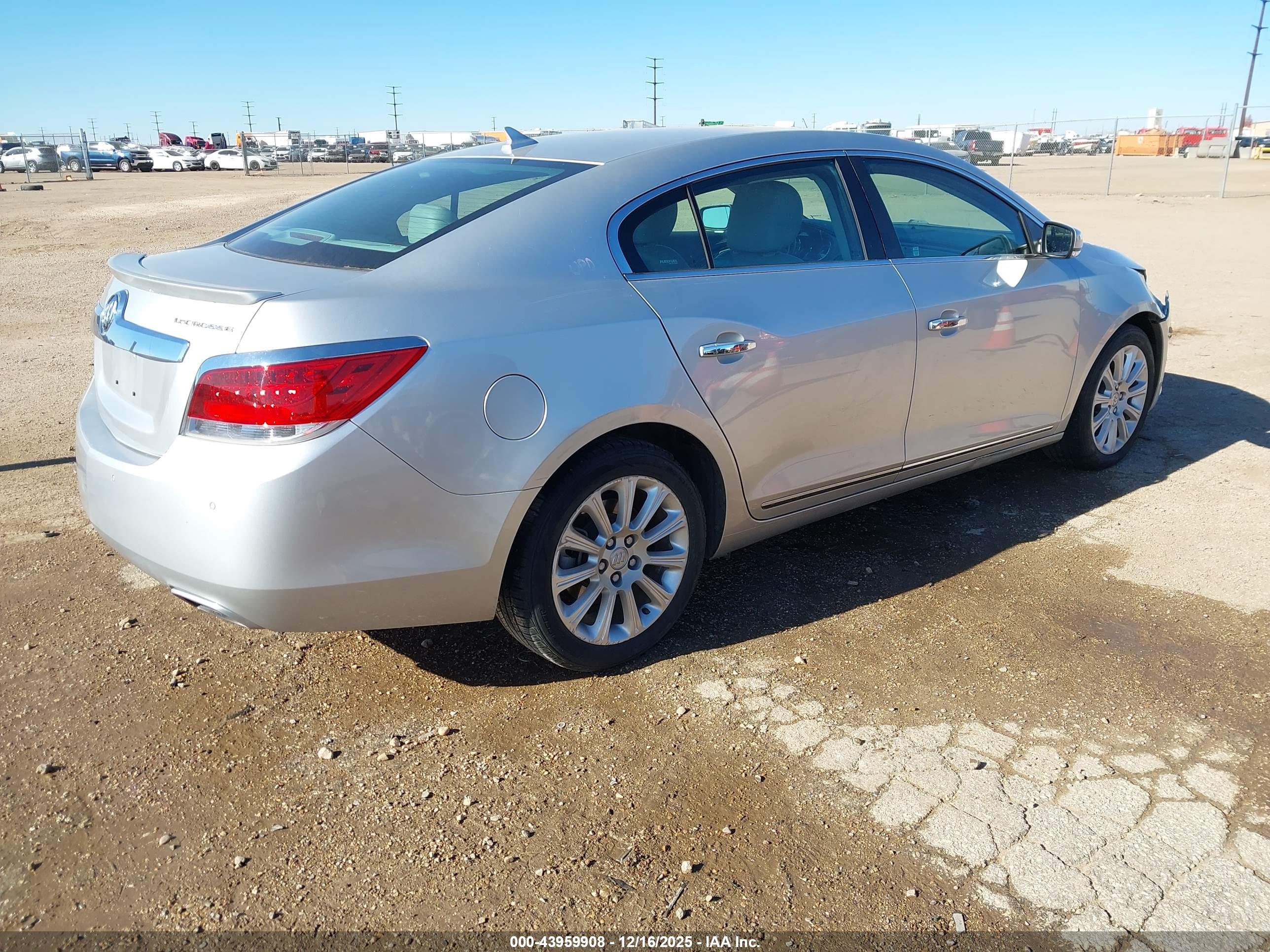 BUICK LACROSSE image 4