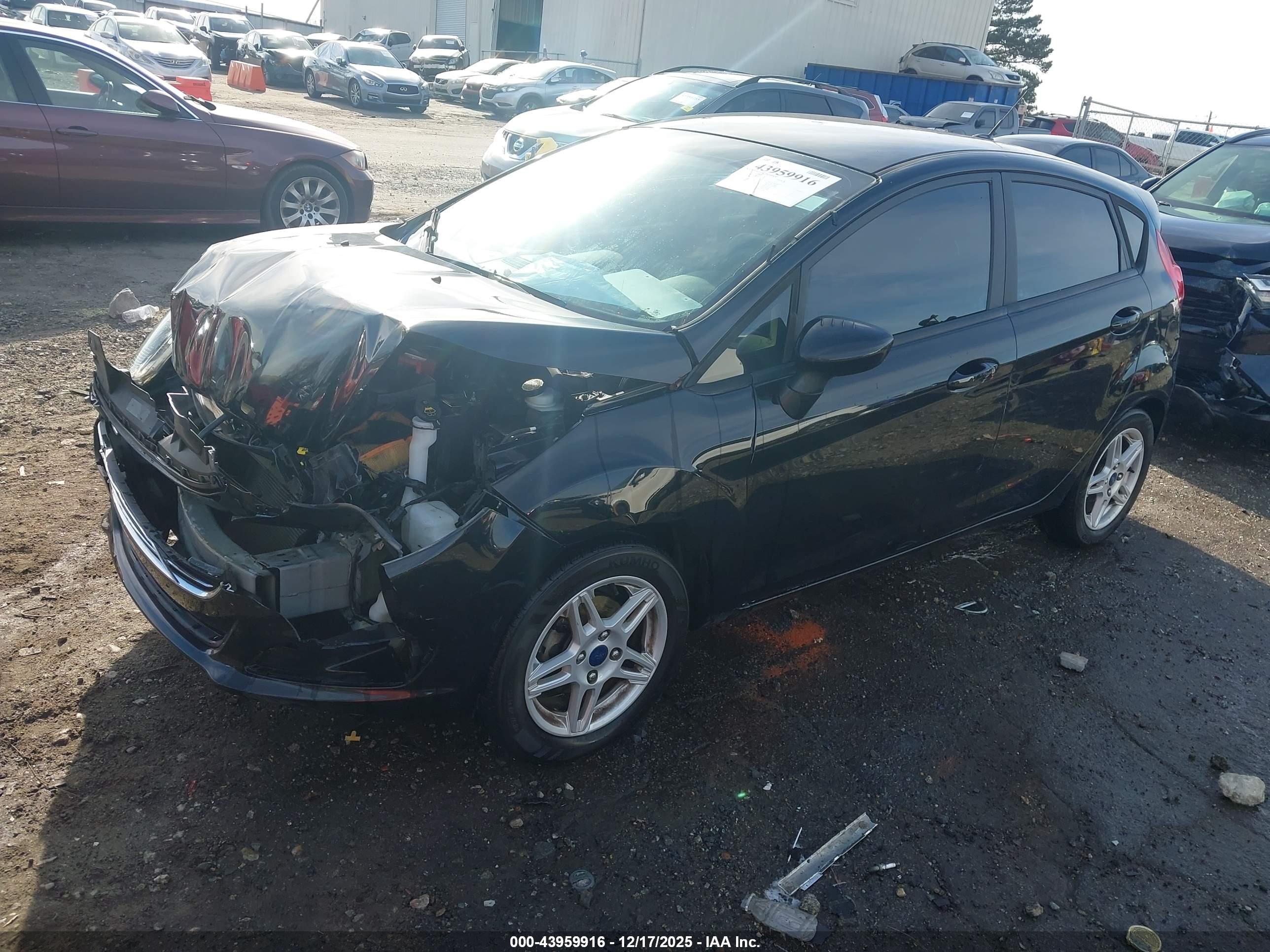 FORD FIESTA image 2