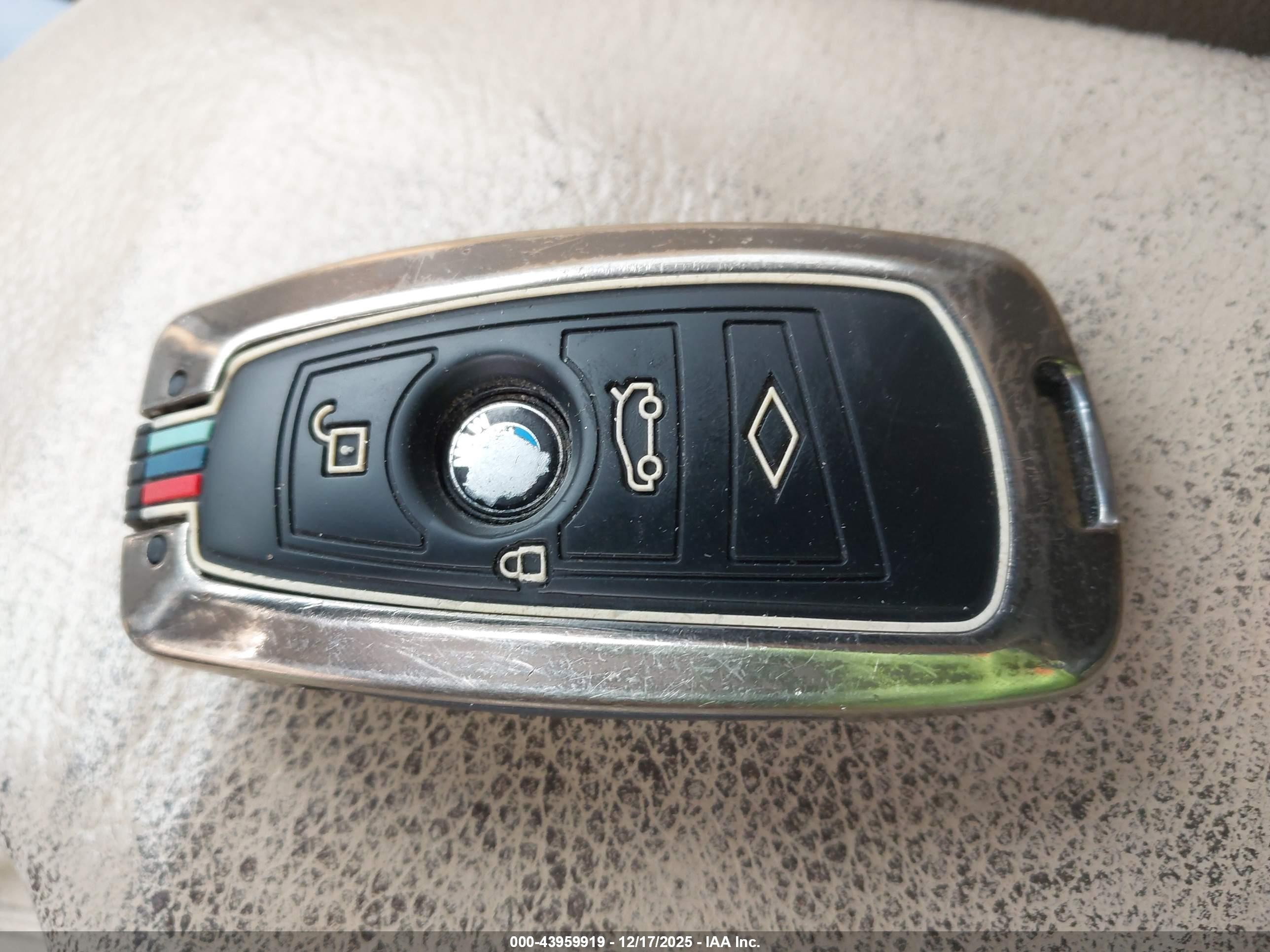 BMW 328I image 11