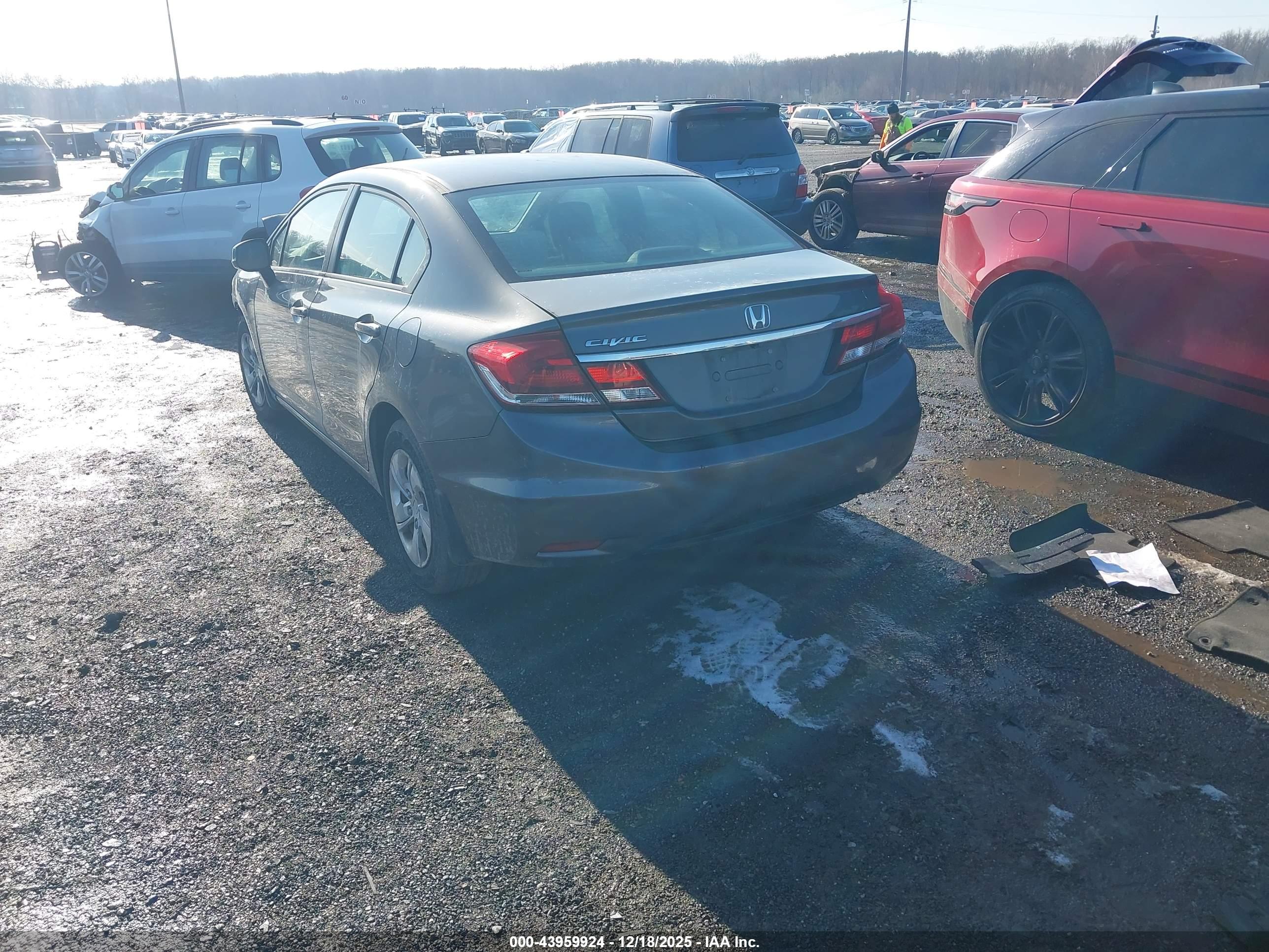 HONDA CIVIC image 3