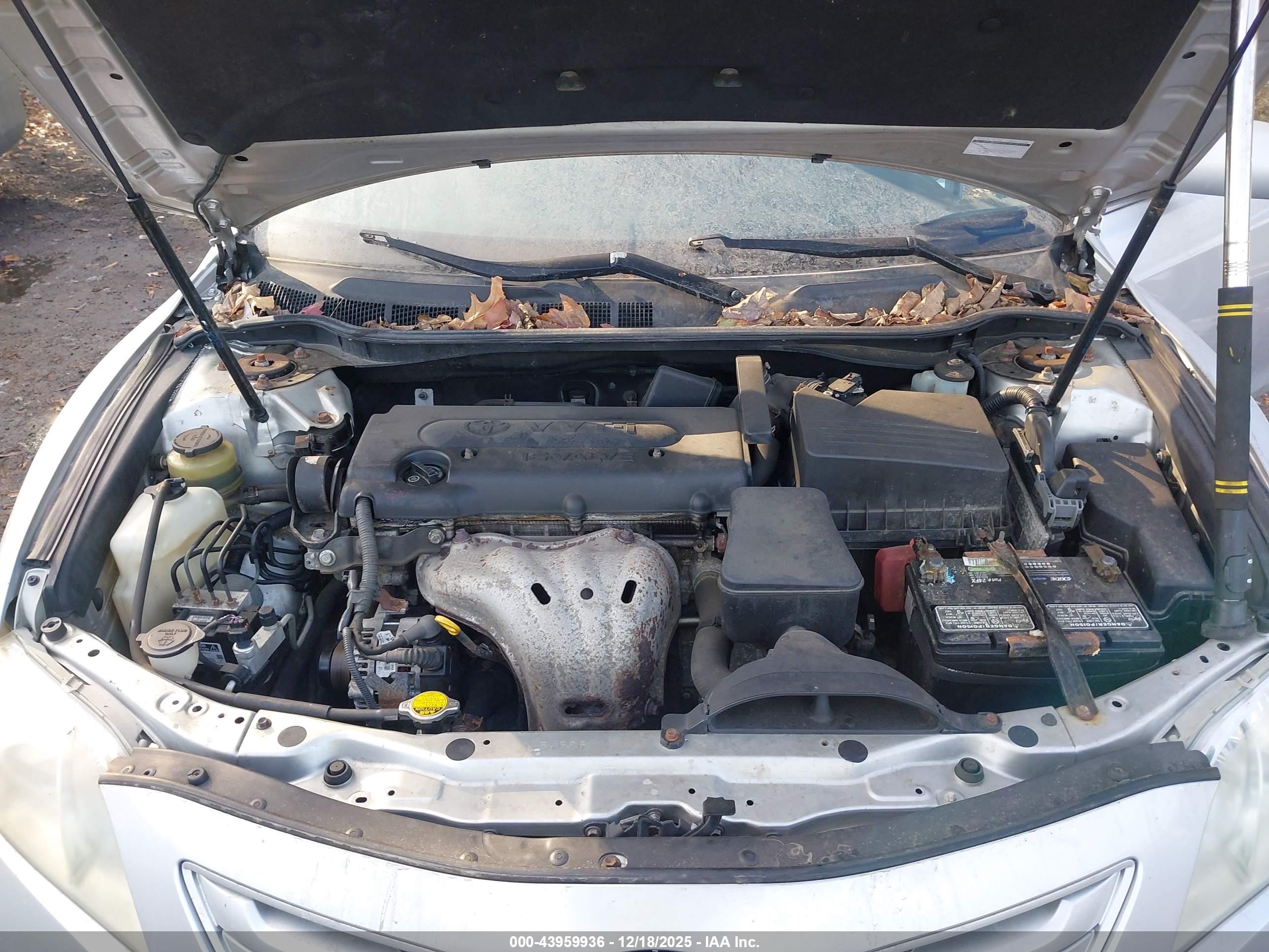 TOYOTA CAMRY image 10