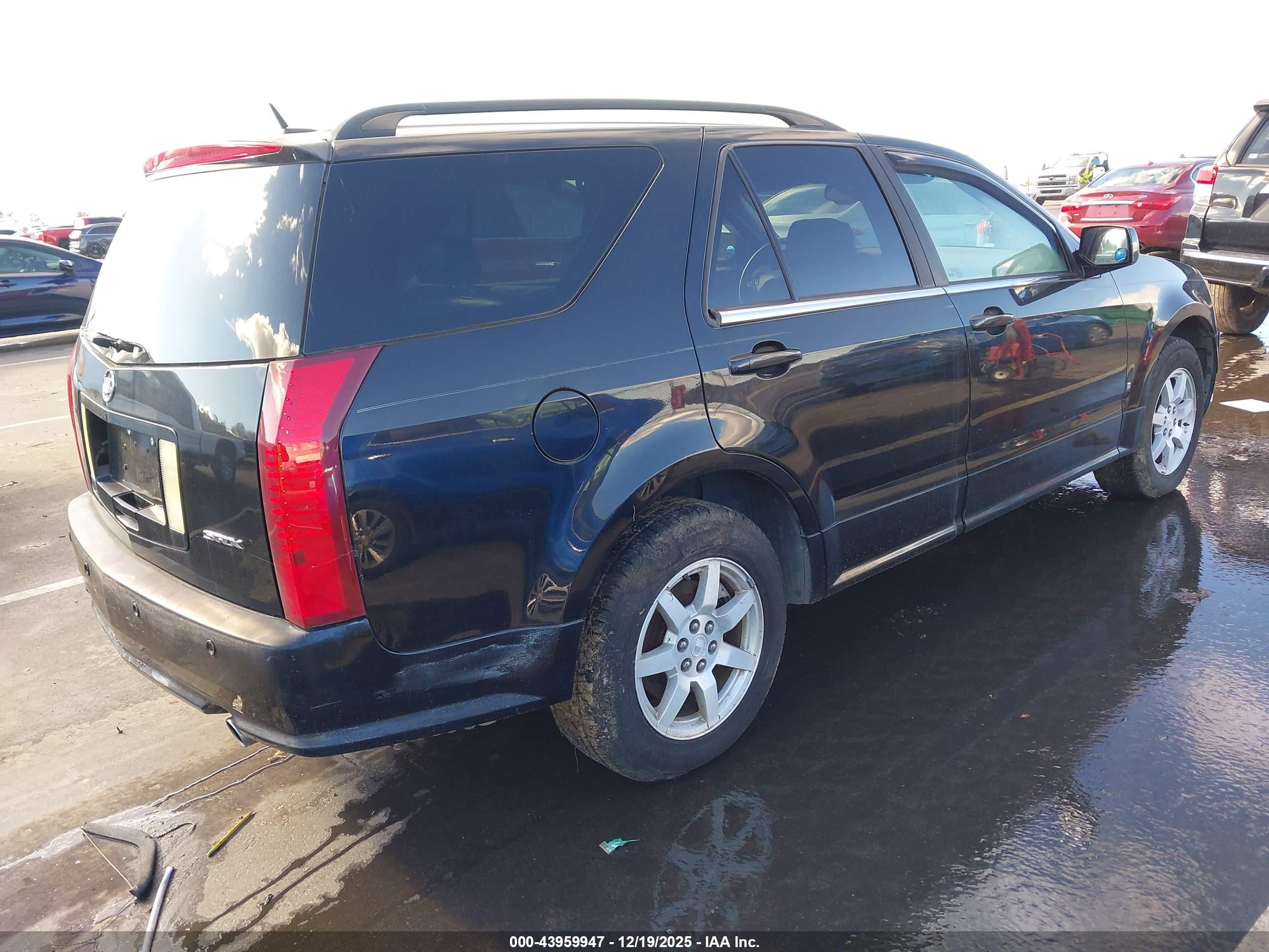 CADILLAC SRX image 4