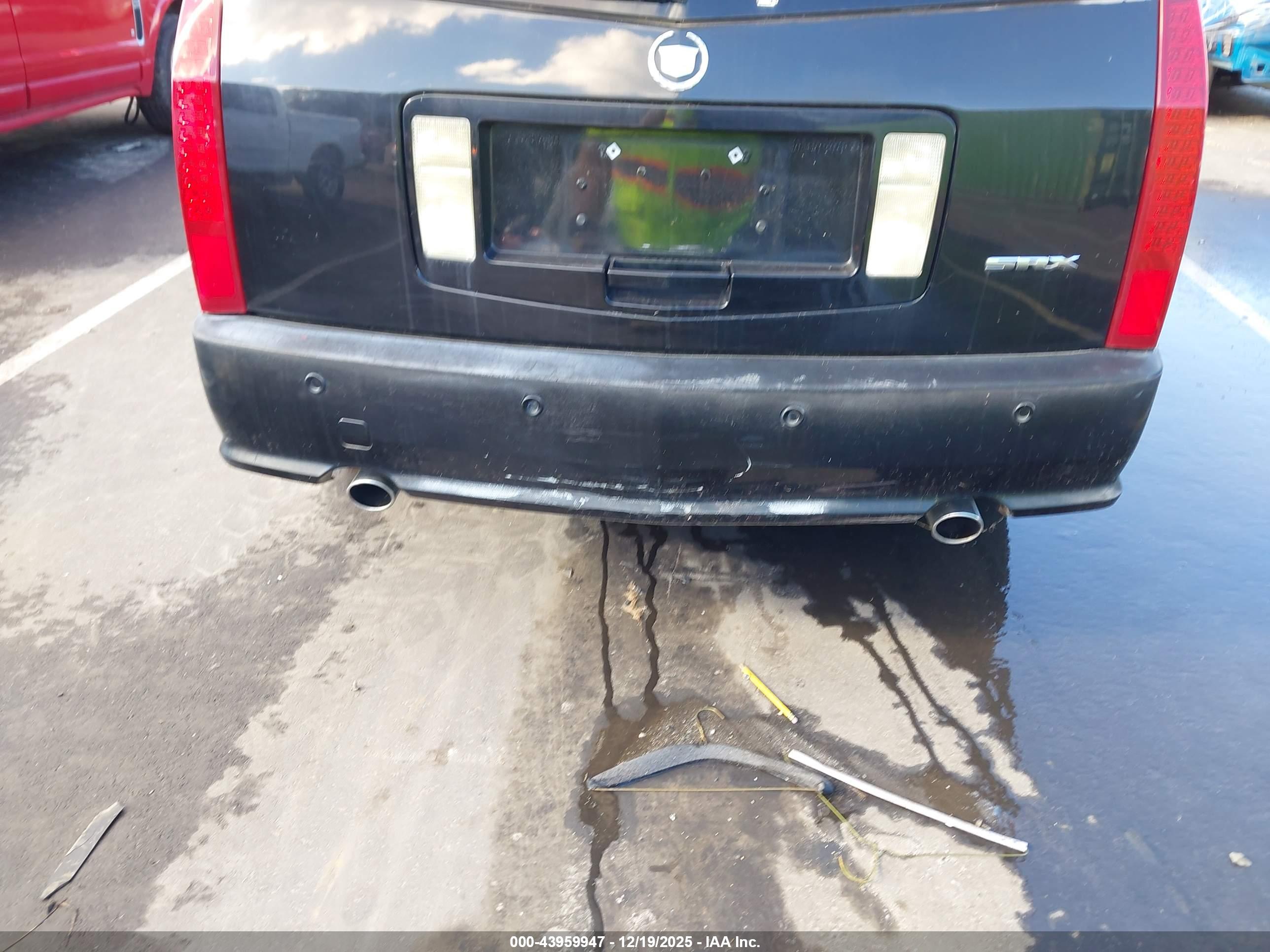 CADILLAC SRX image 6