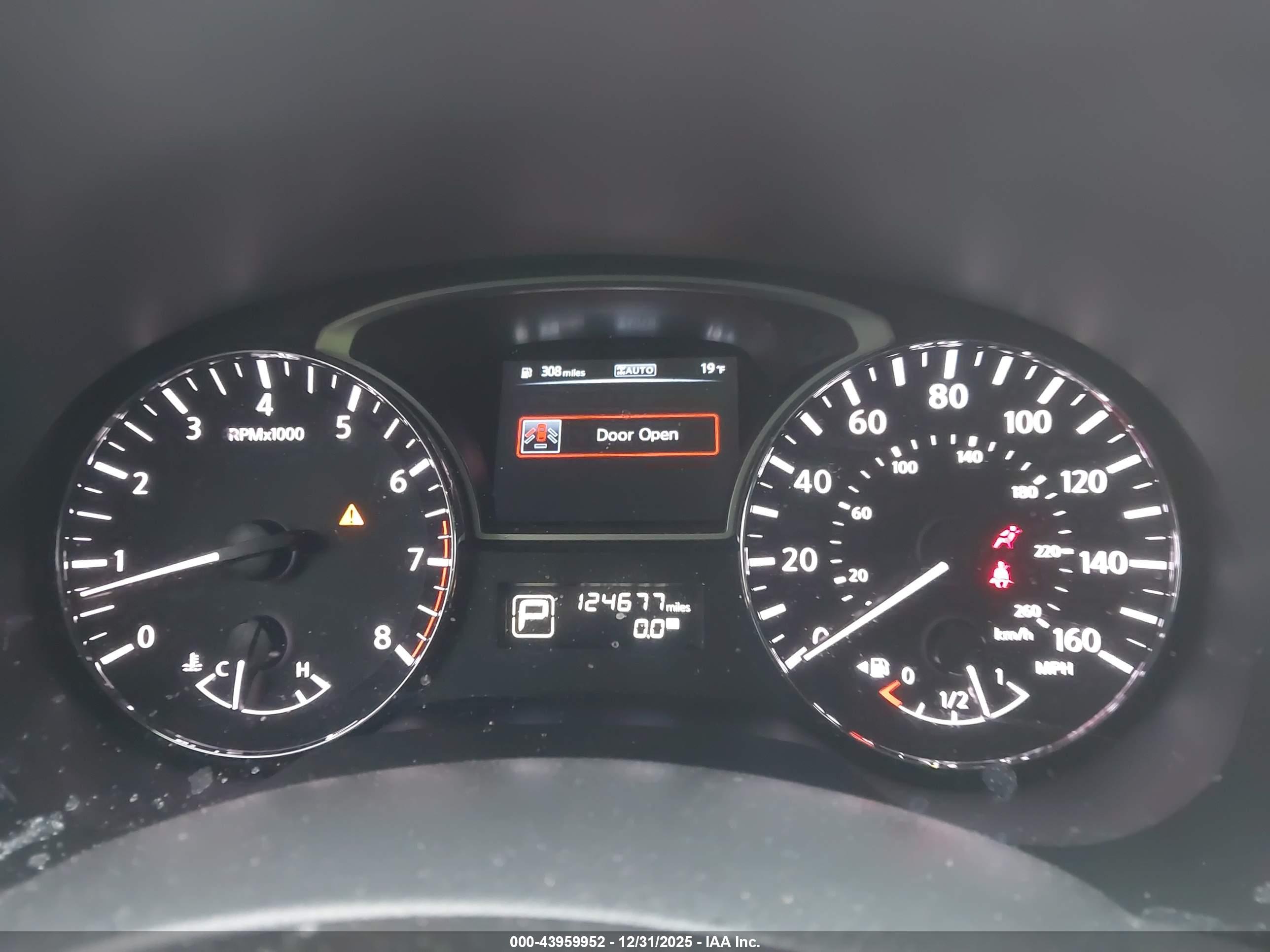 NISSAN PATHFINDER image 7