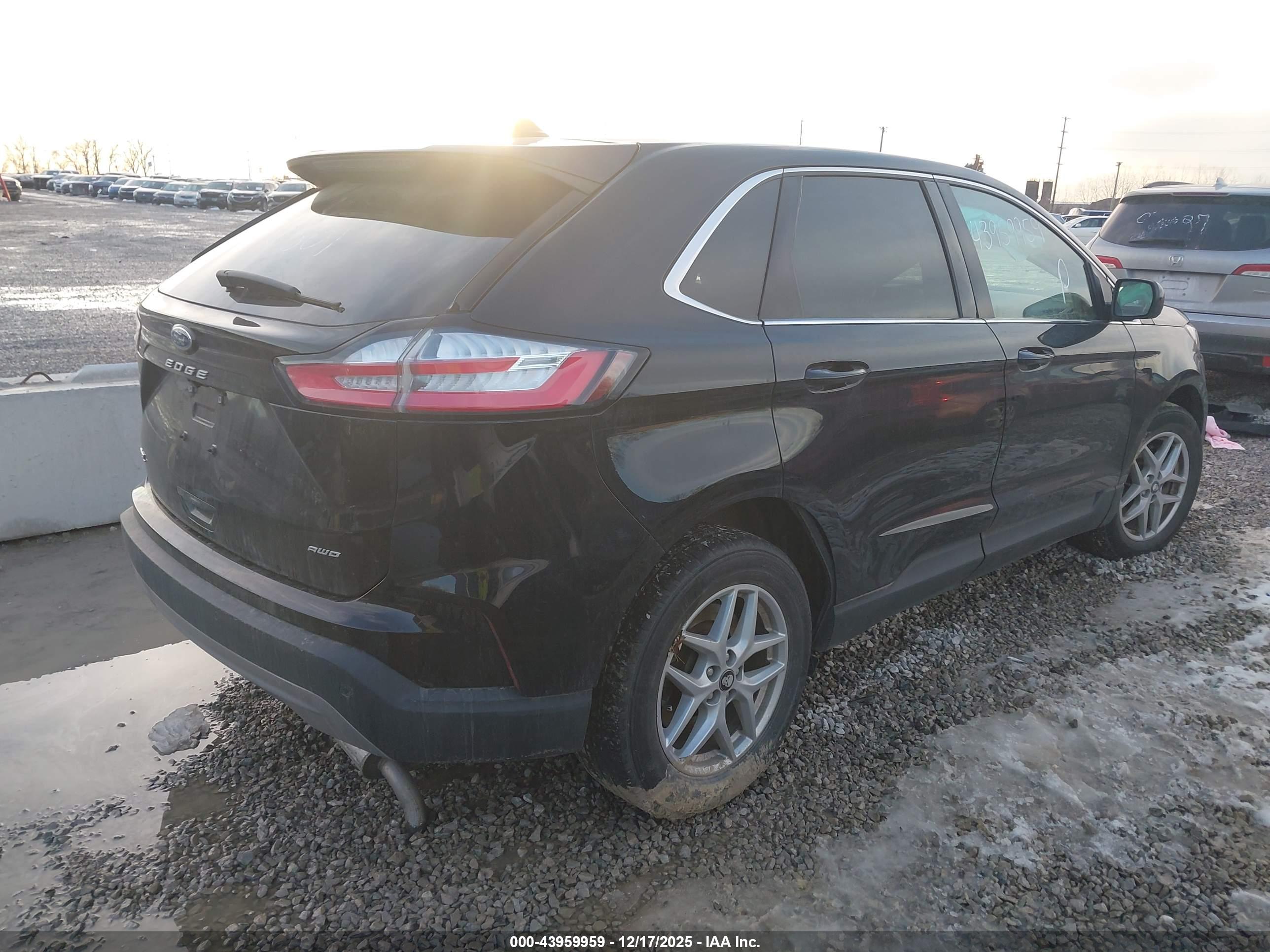 FORD EDGE image 4