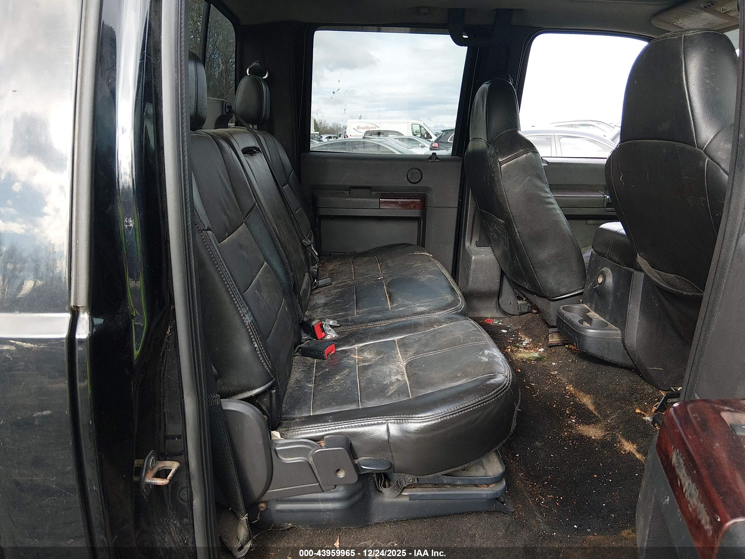 FORD F-350 image 8