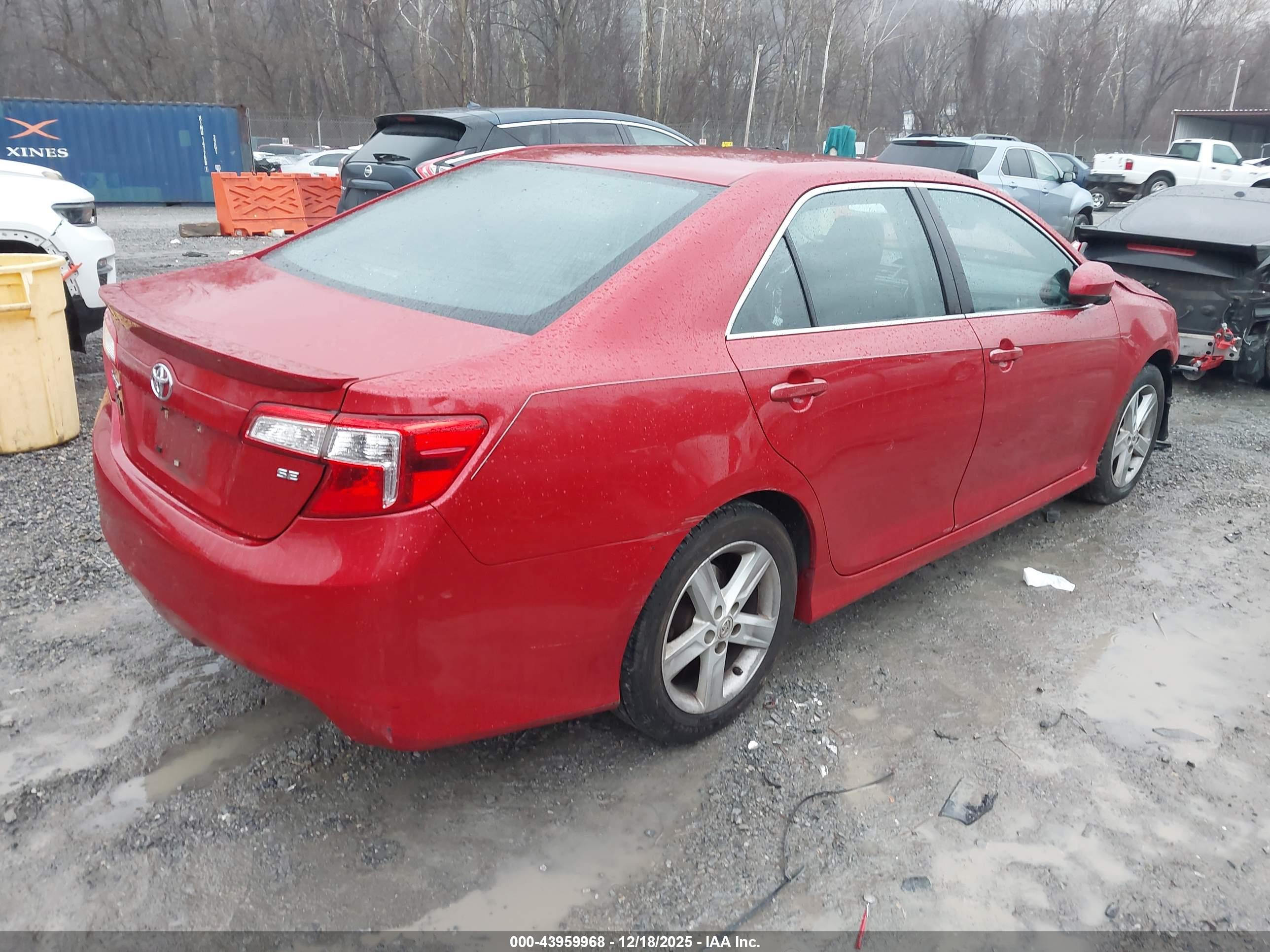 TOYOTA CAMRY image 4