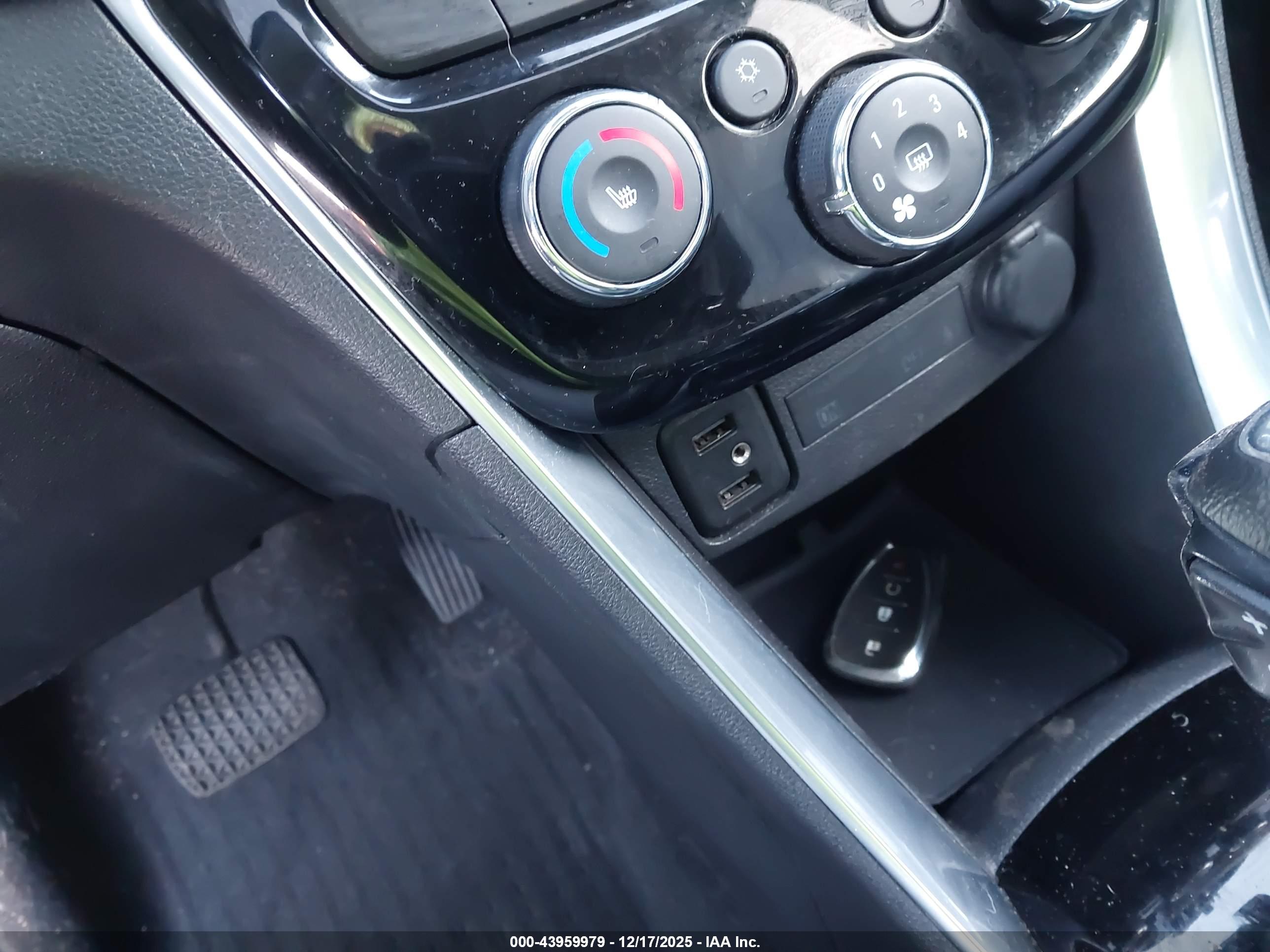 CHEVROLET TRAX image 11