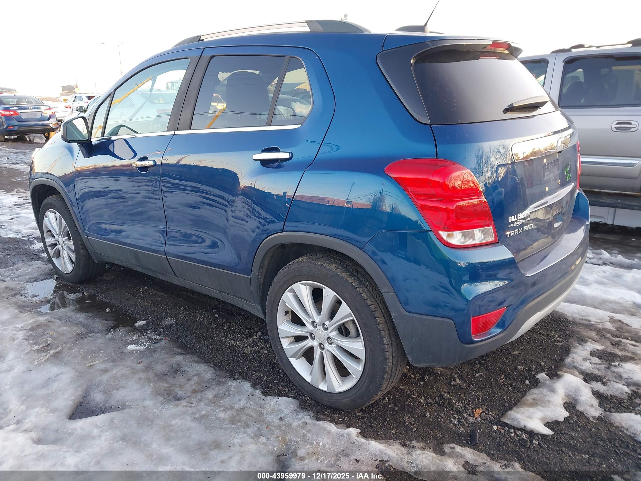 CHEVROLET TRAX image 3