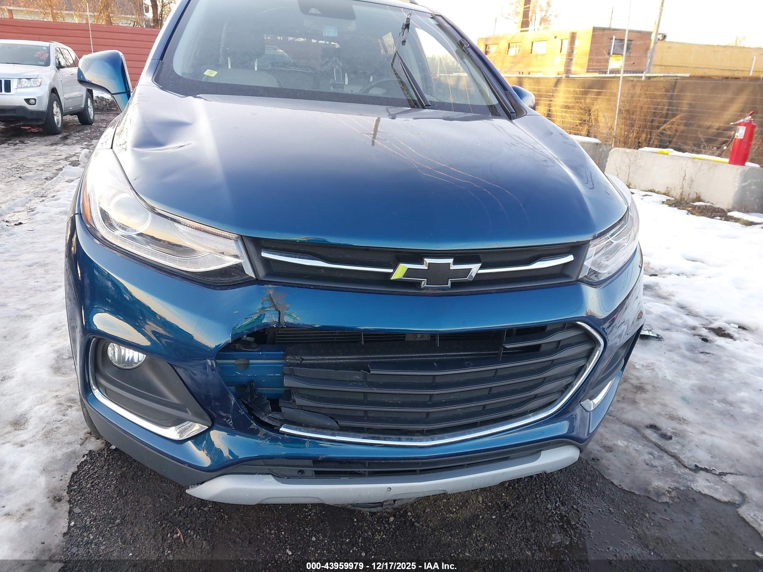 CHEVROLET TRAX image 6