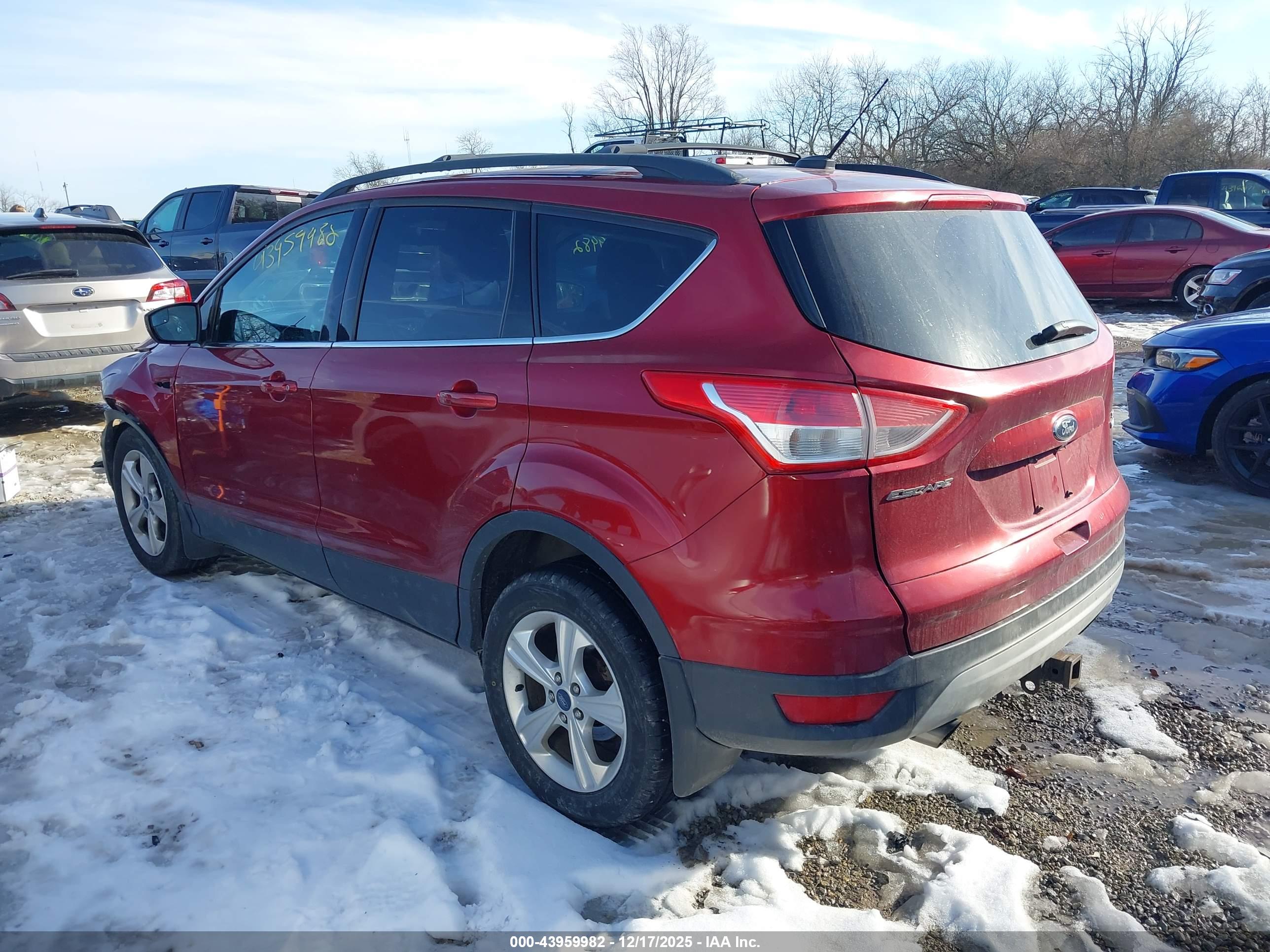 FORD ESCAPE image 3