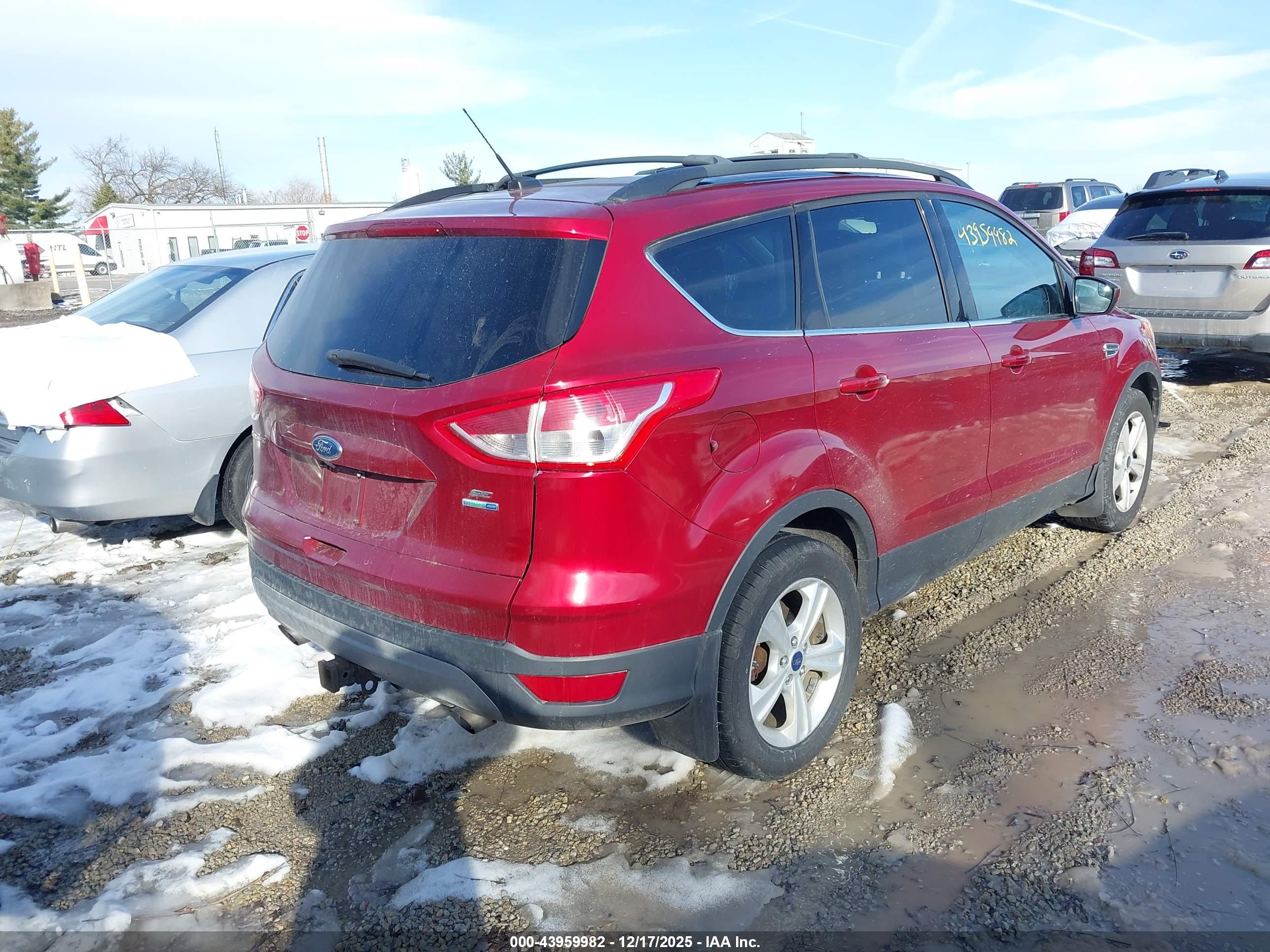 FORD ESCAPE image 4