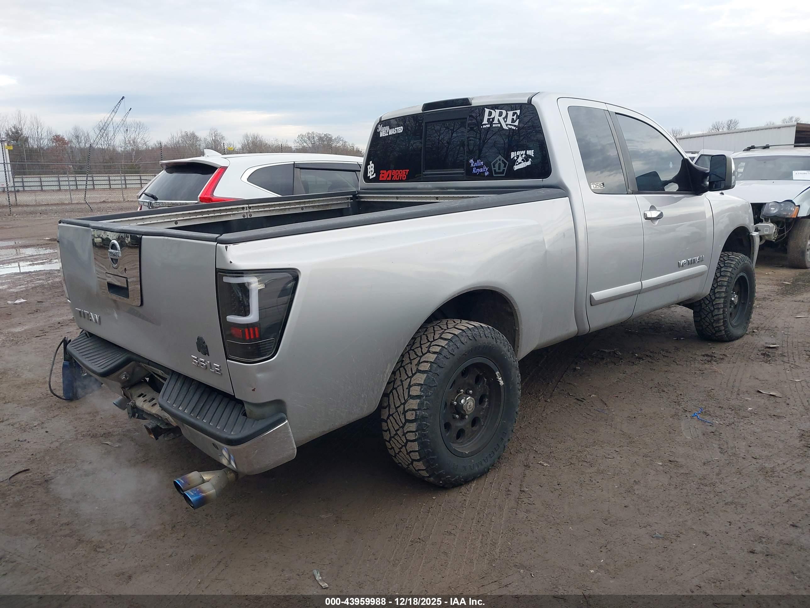 NISSAN TITAN image 4