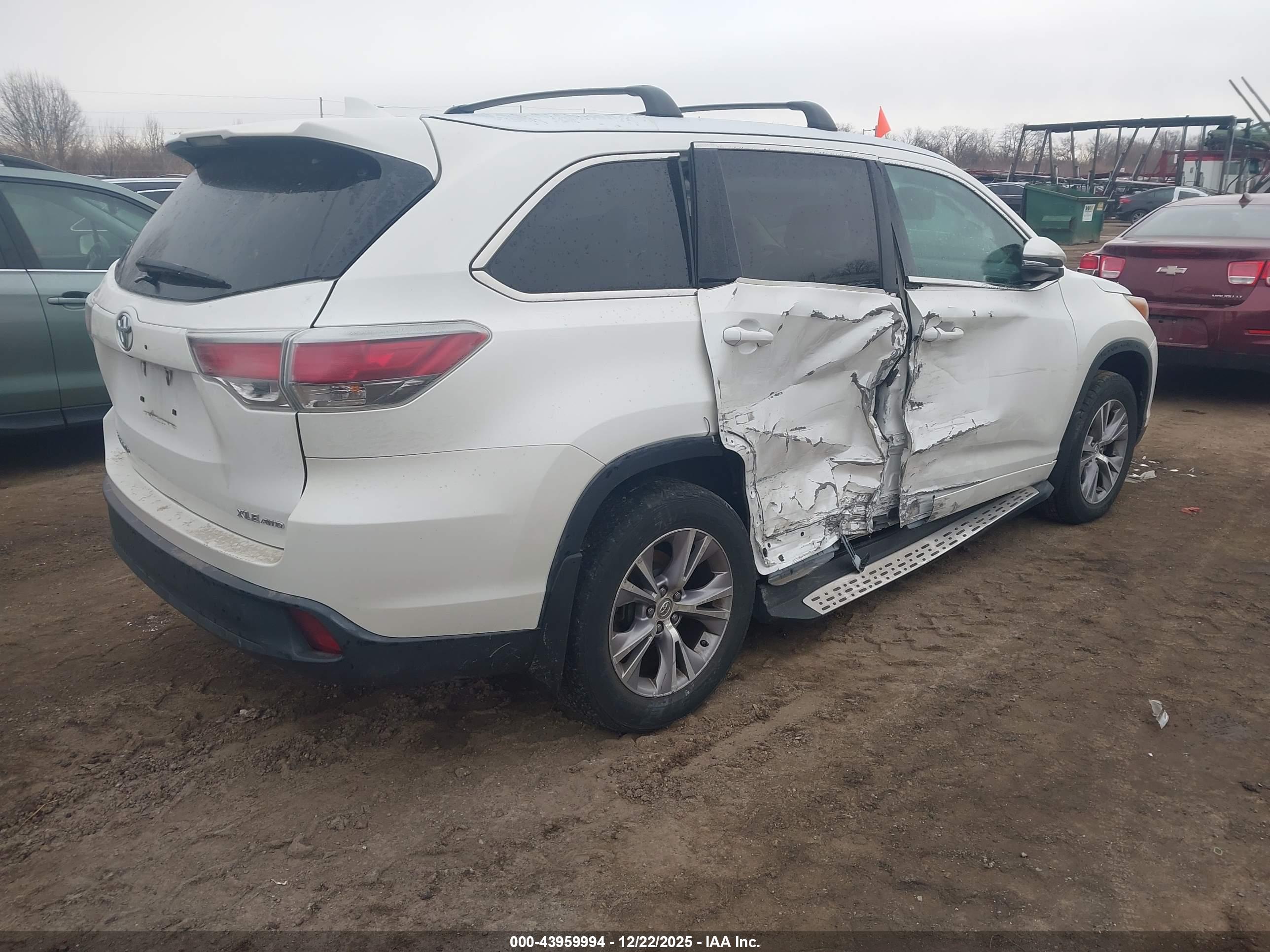 TOYOTA HIGHLANDER image 4