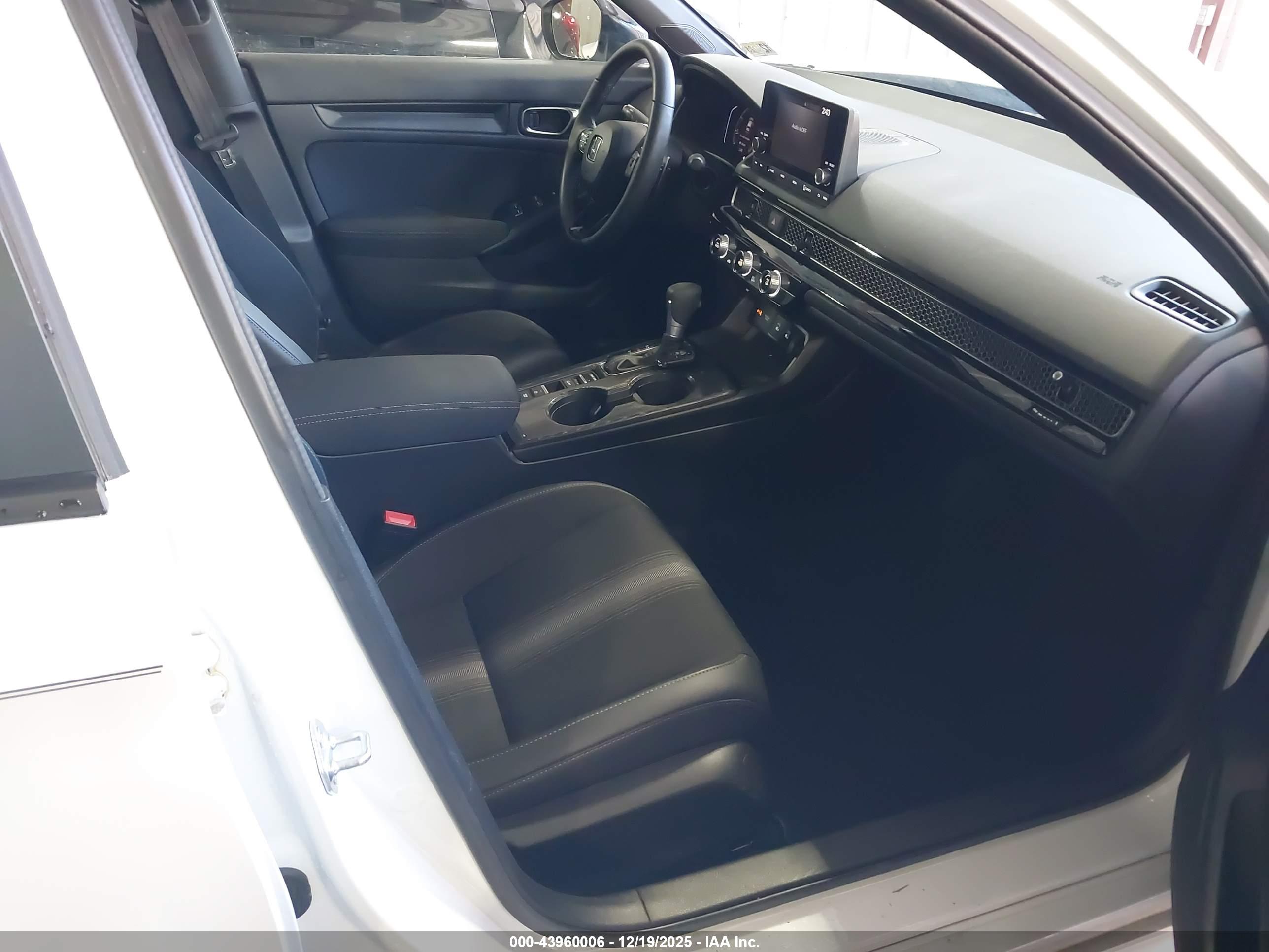 HONDA CIVIC image 5