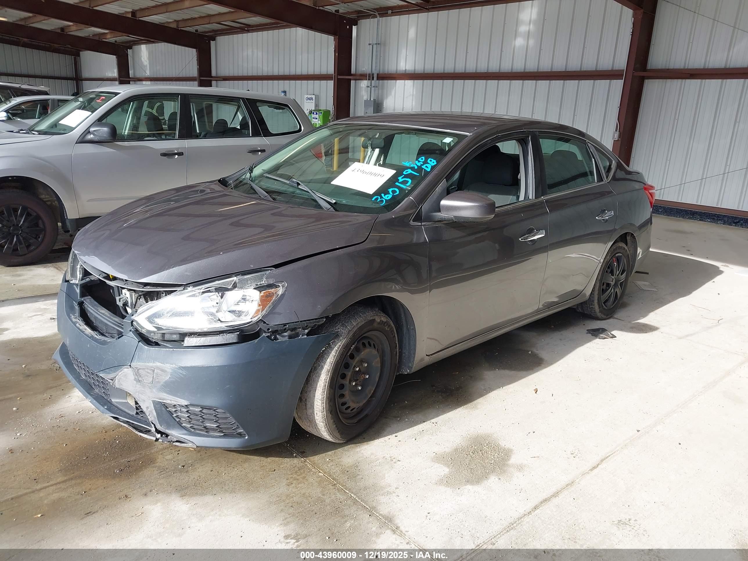 NISSAN SENTRA image 2