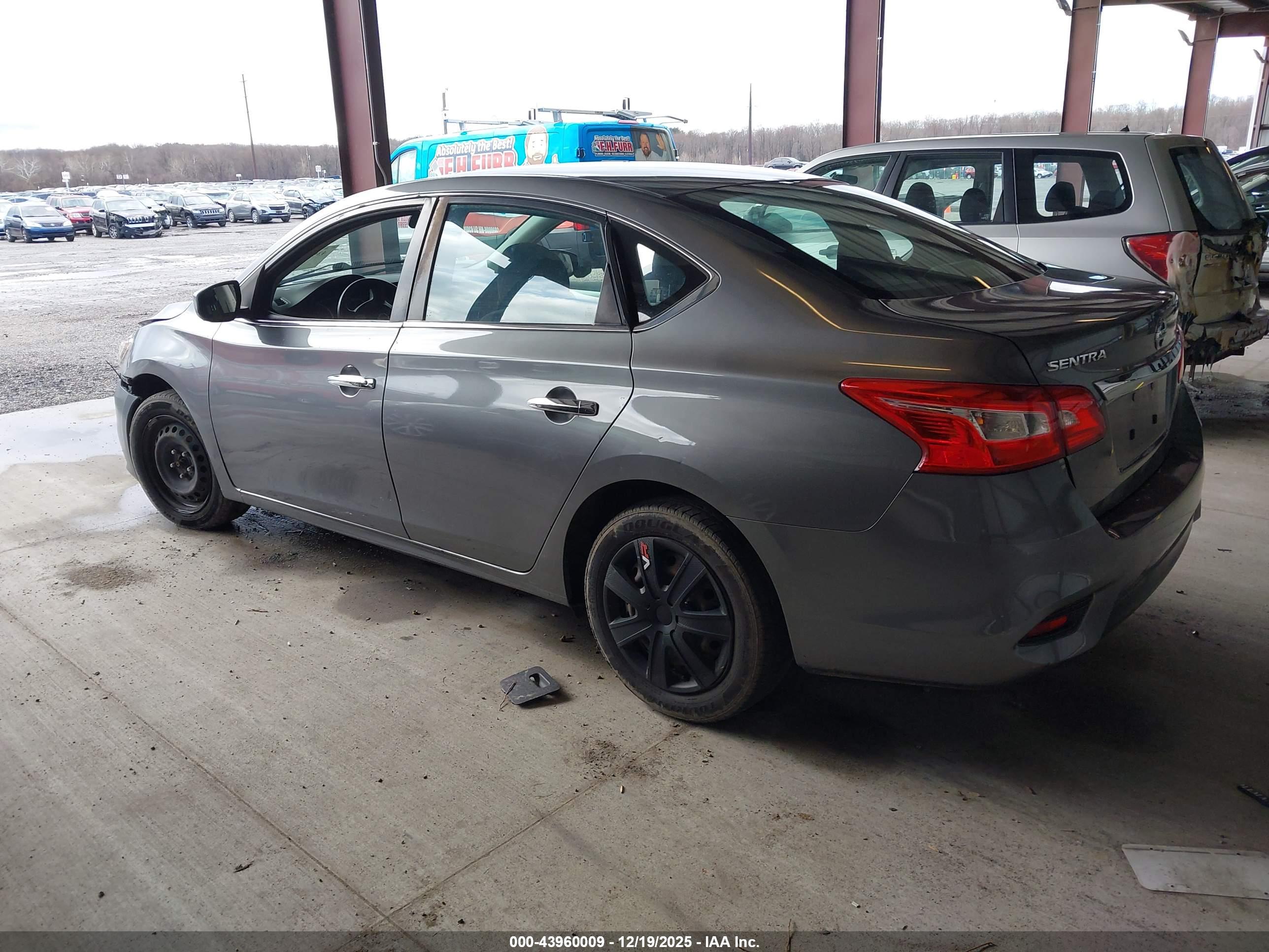 NISSAN SENTRA image 3