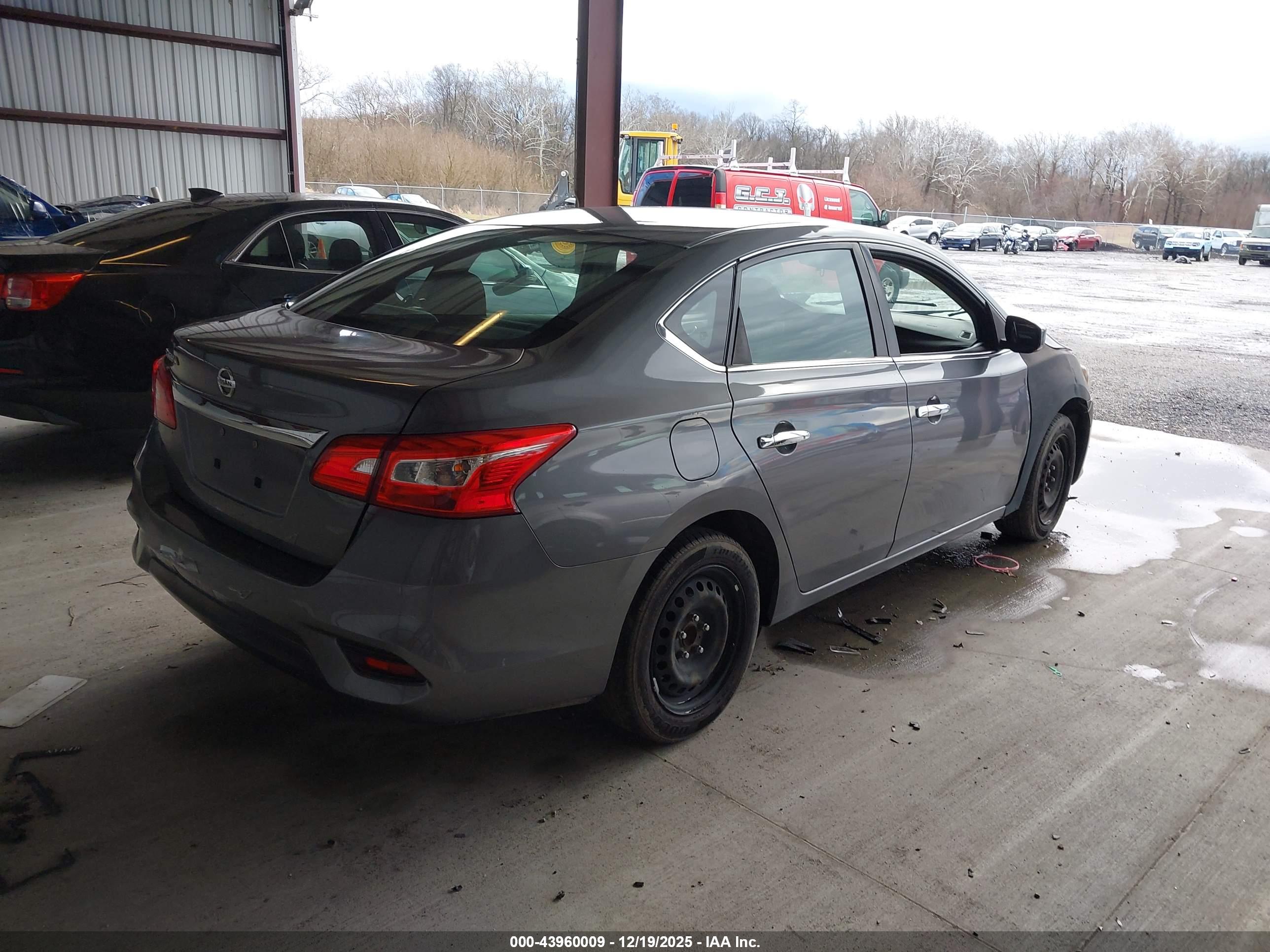 NISSAN SENTRA image 4