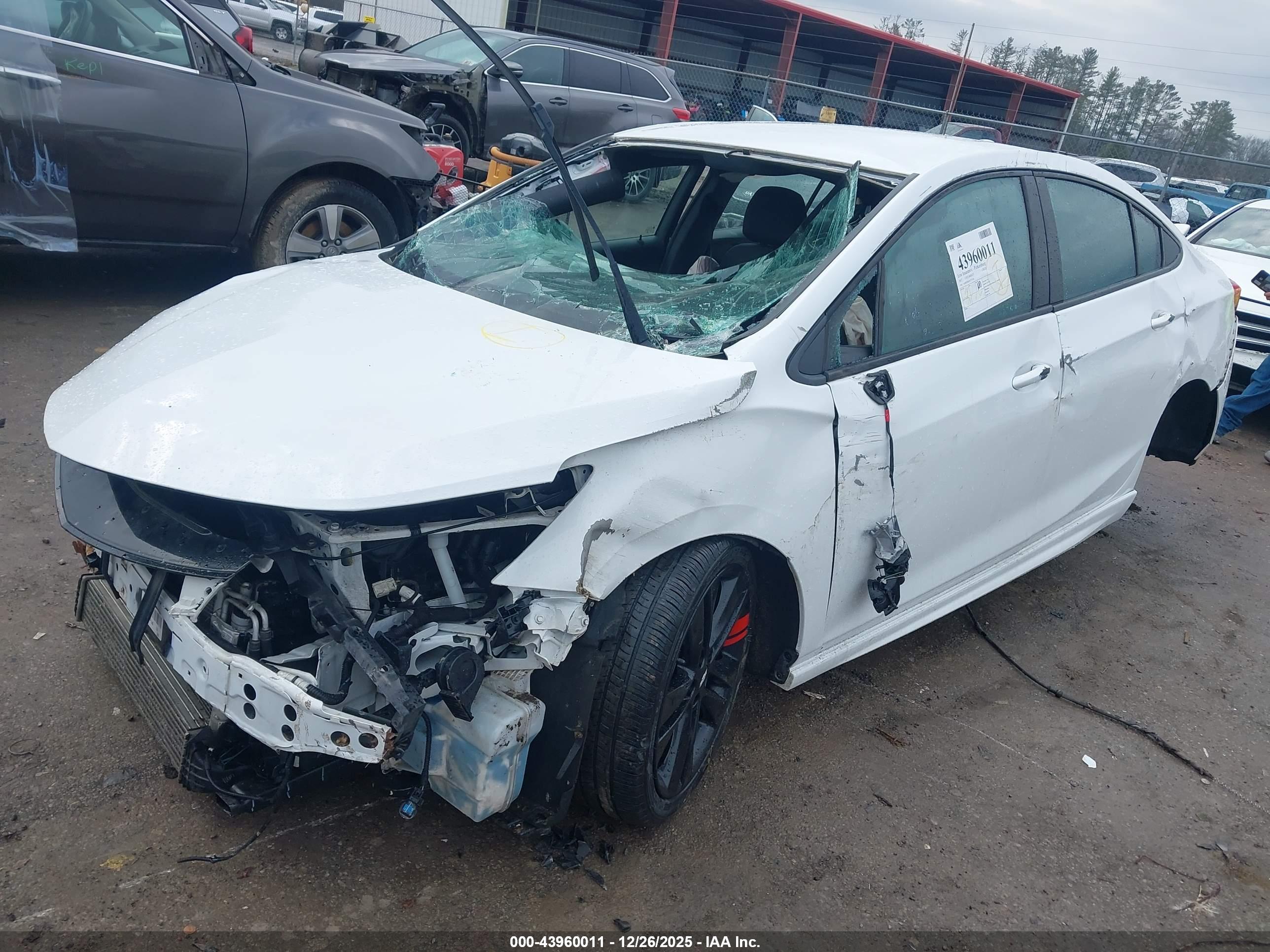 CHEVROLET CRUZE image 2