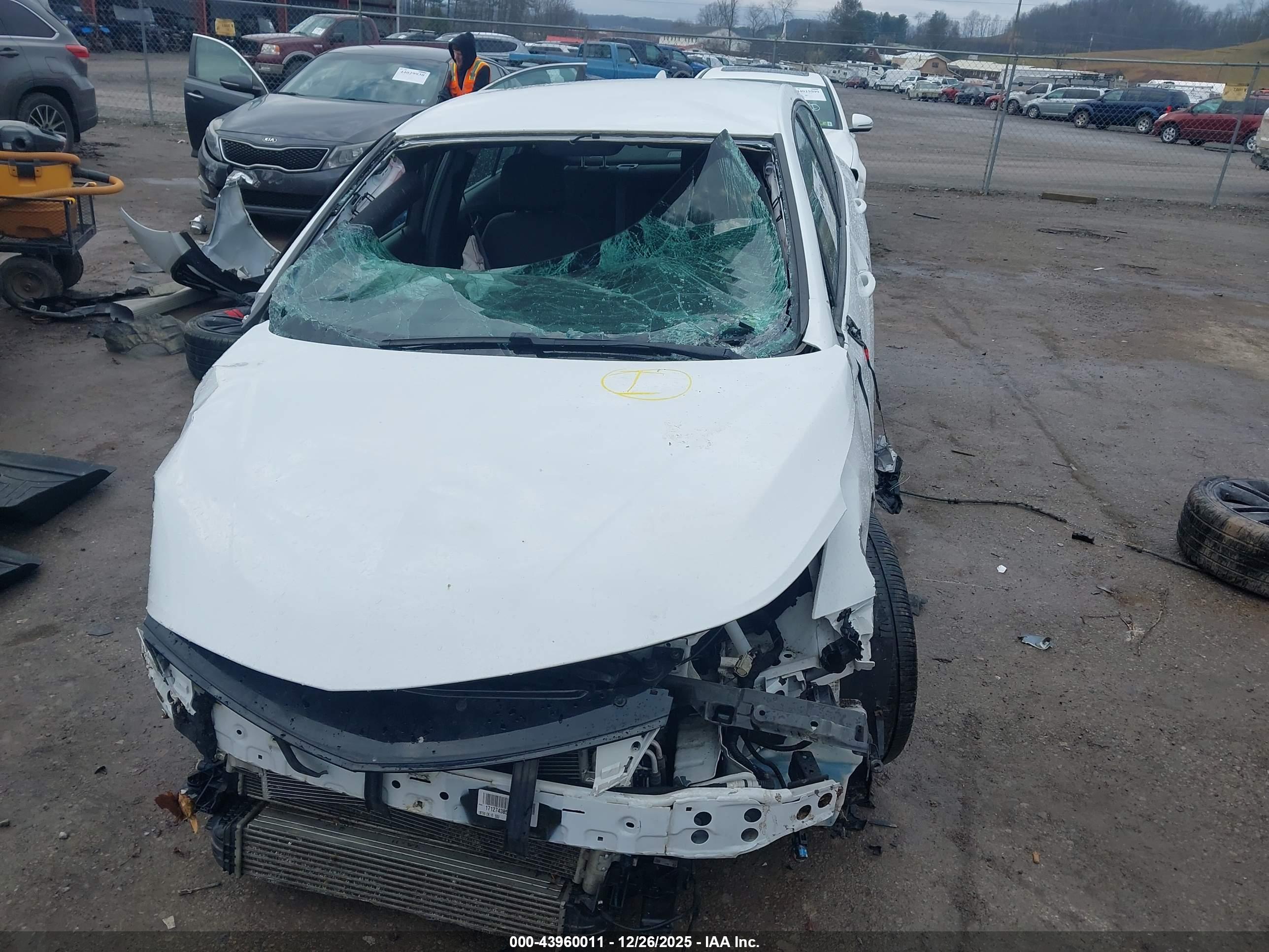 CHEVROLET CRUZE image 6