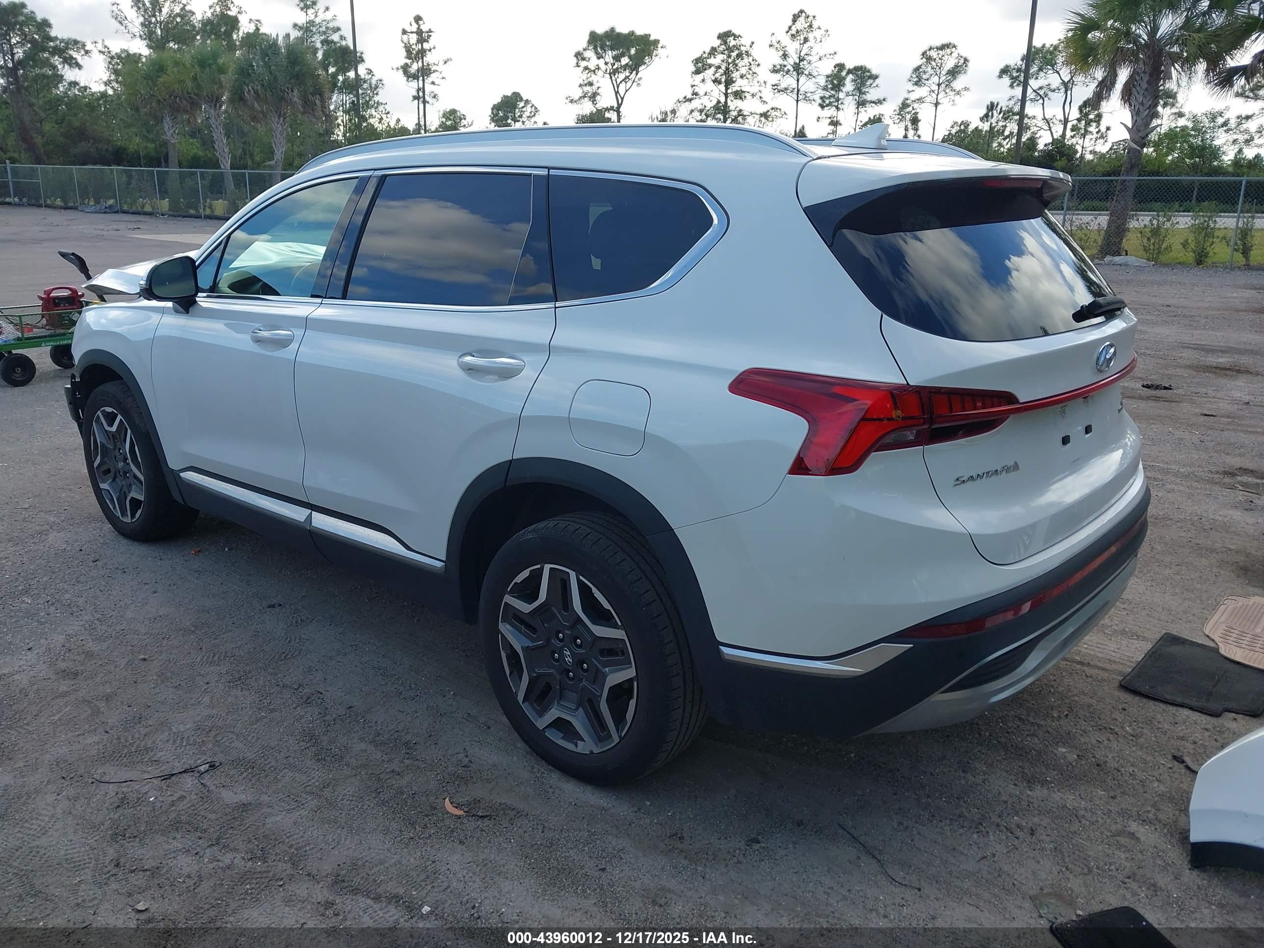 HYUNDAI SANTA image 3