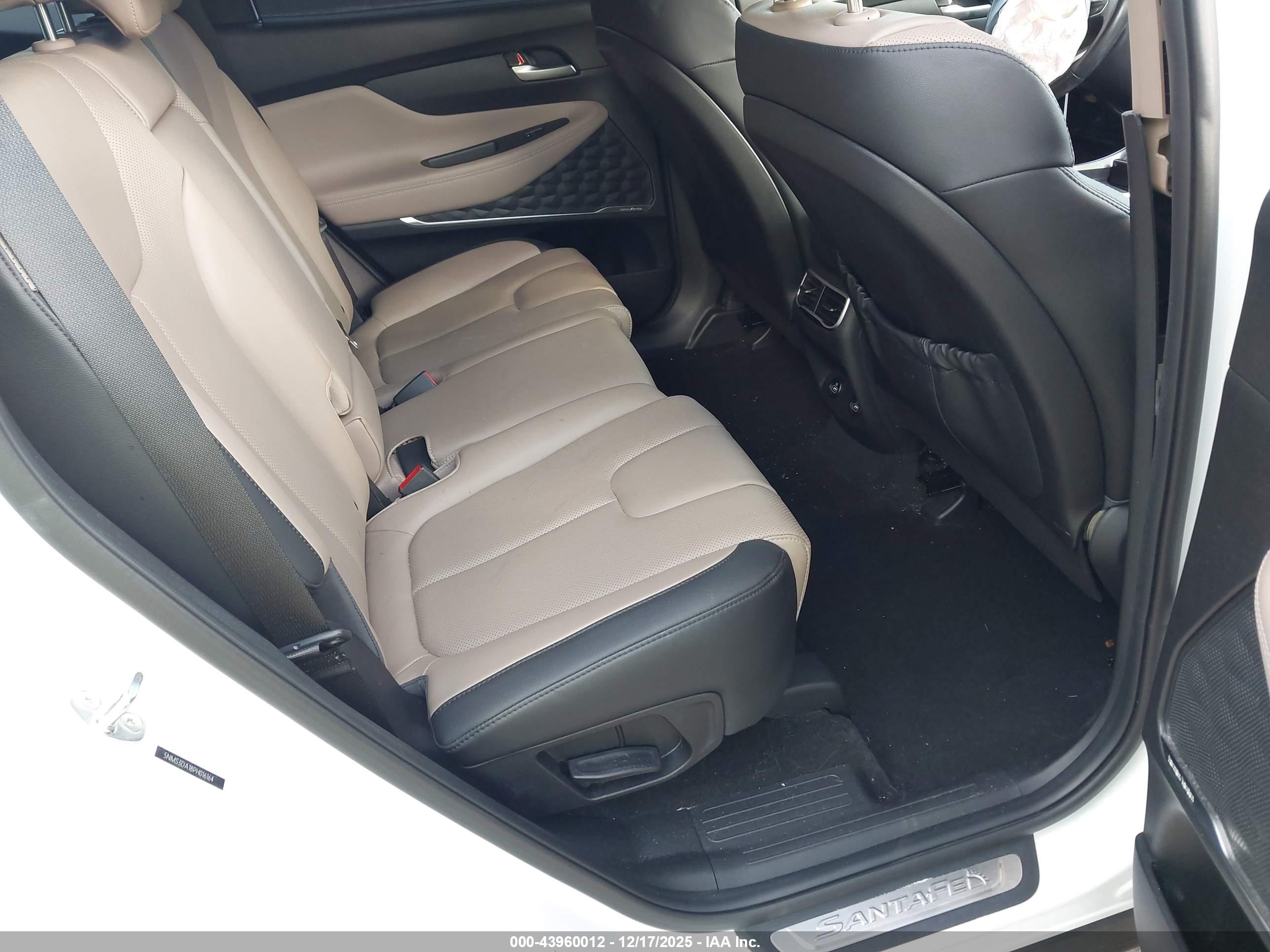 HYUNDAI SANTA image 8