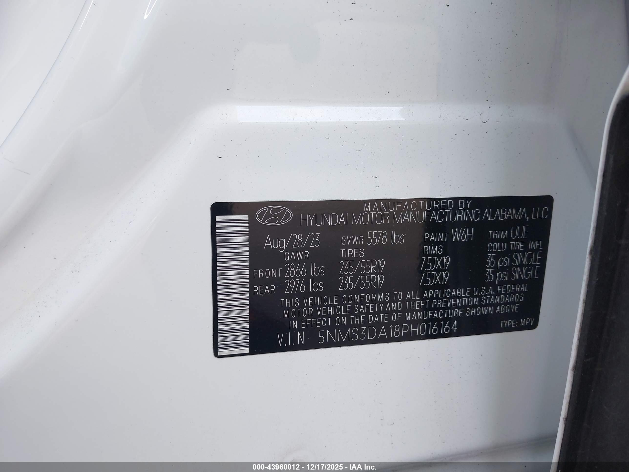HYUNDAI SANTA image 9