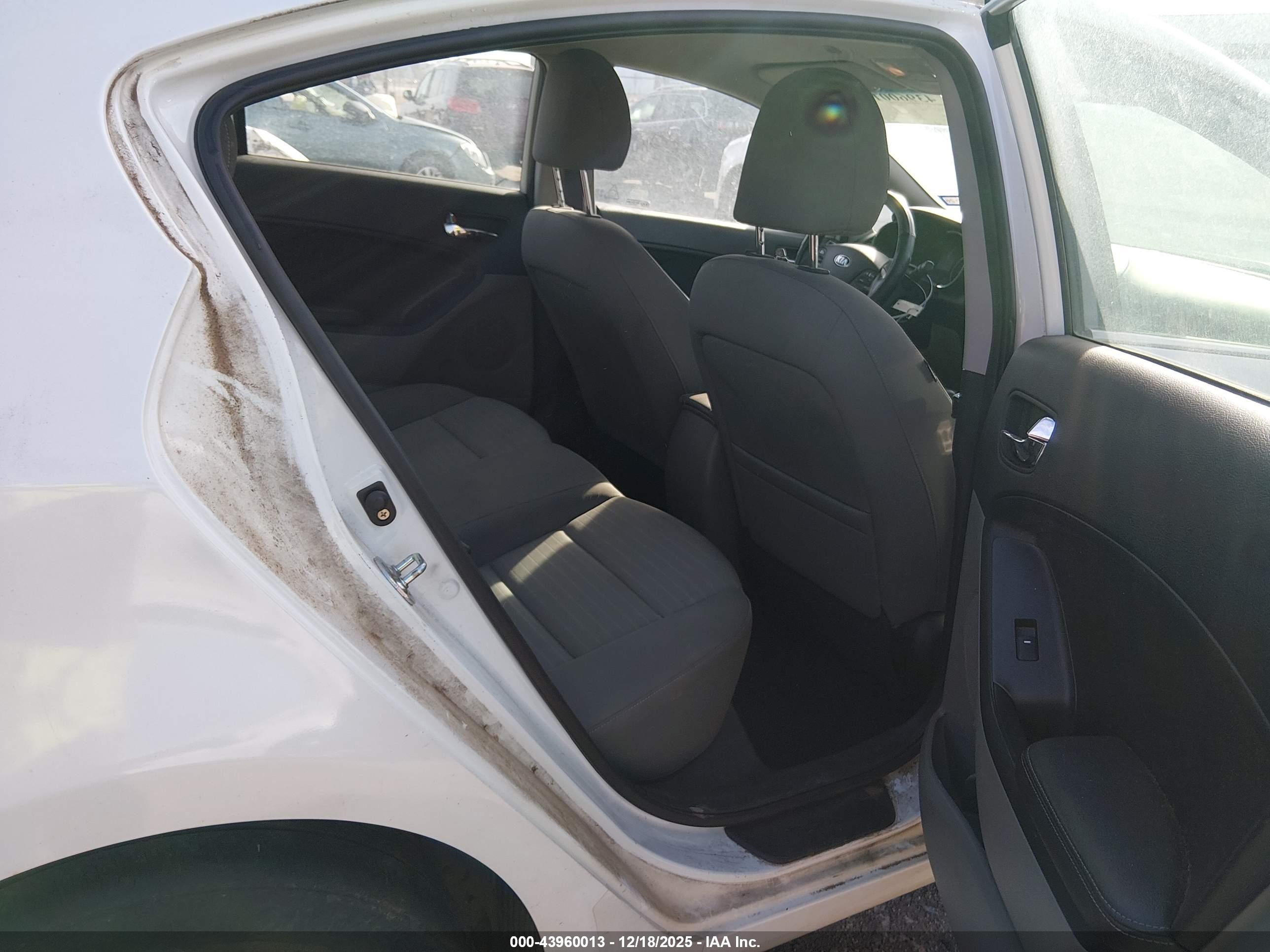 KIA FORTE image 8