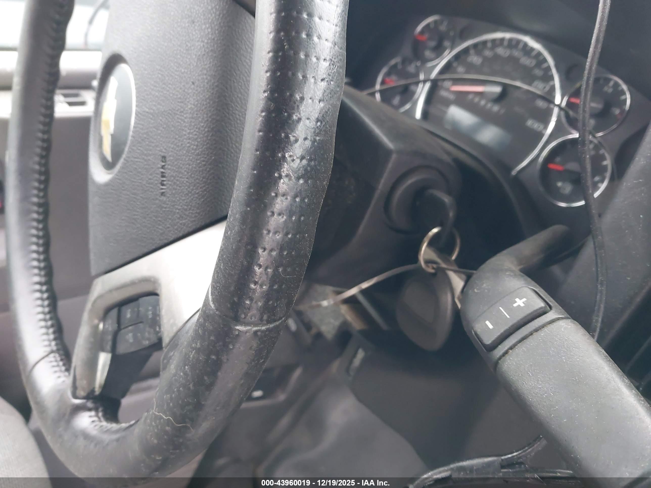 CHEVROLET EXPRESS image 11