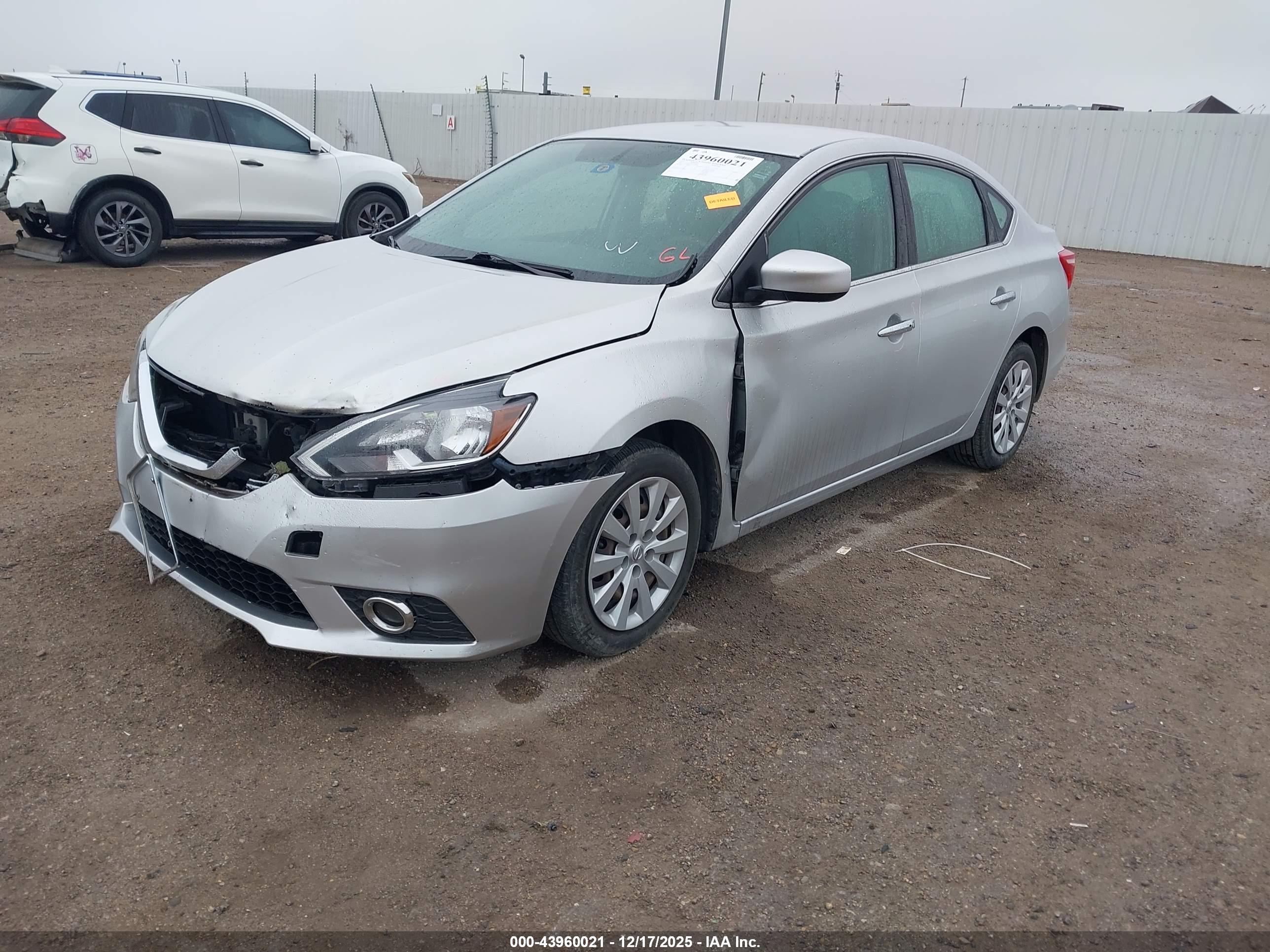 NISSAN SENTRA image 2