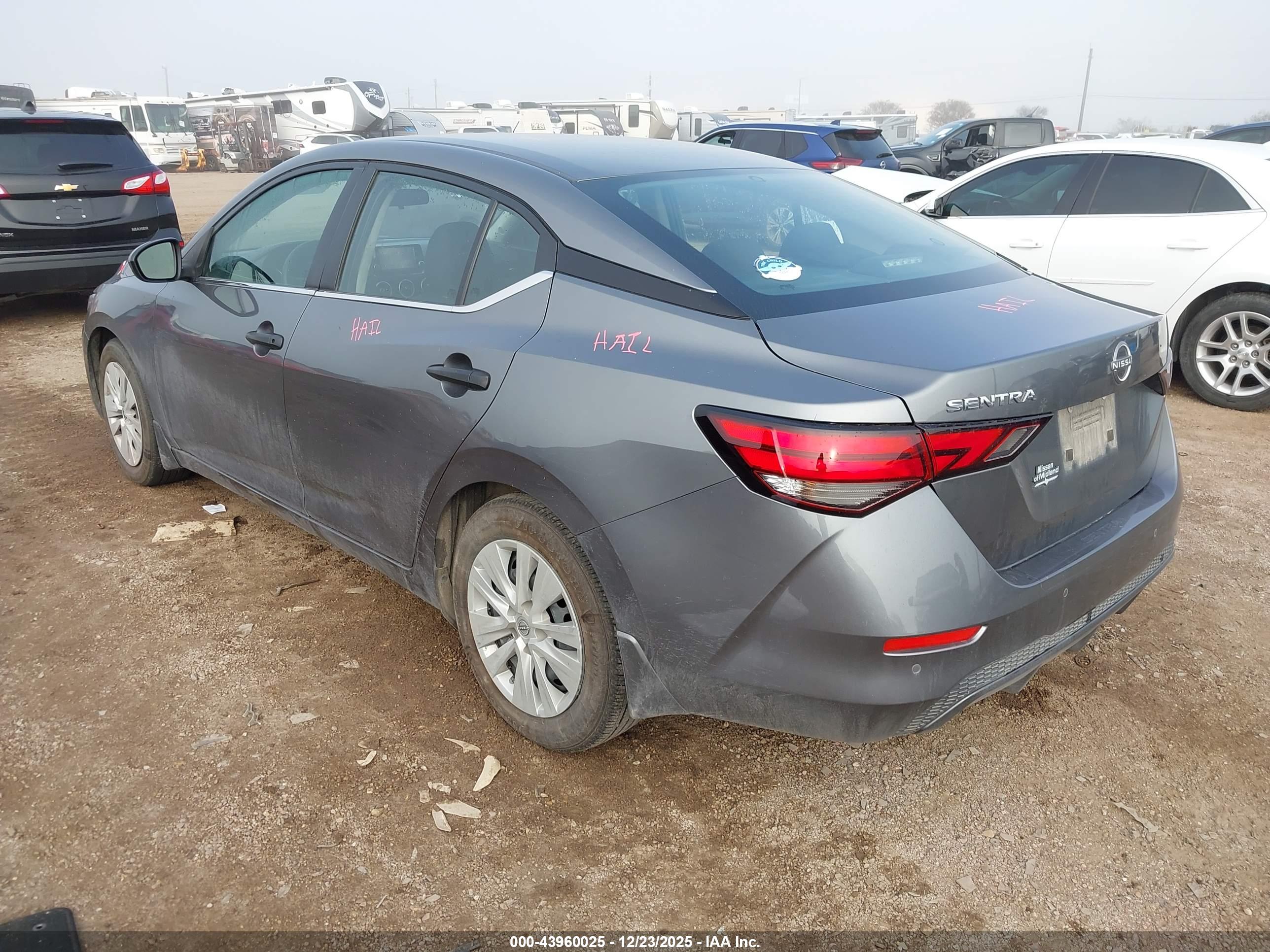 NISSAN SENTRA image 3