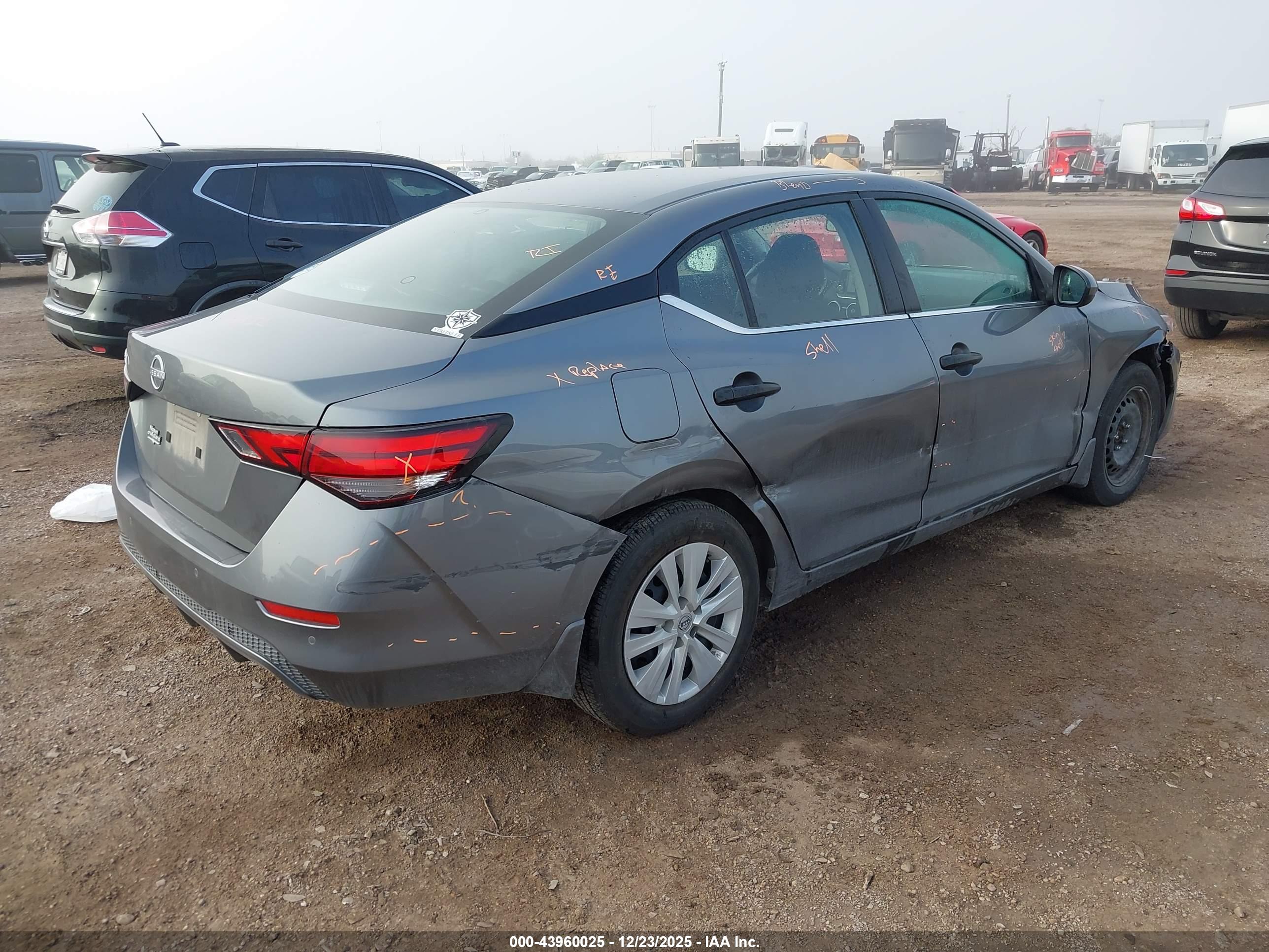 NISSAN SENTRA image 4