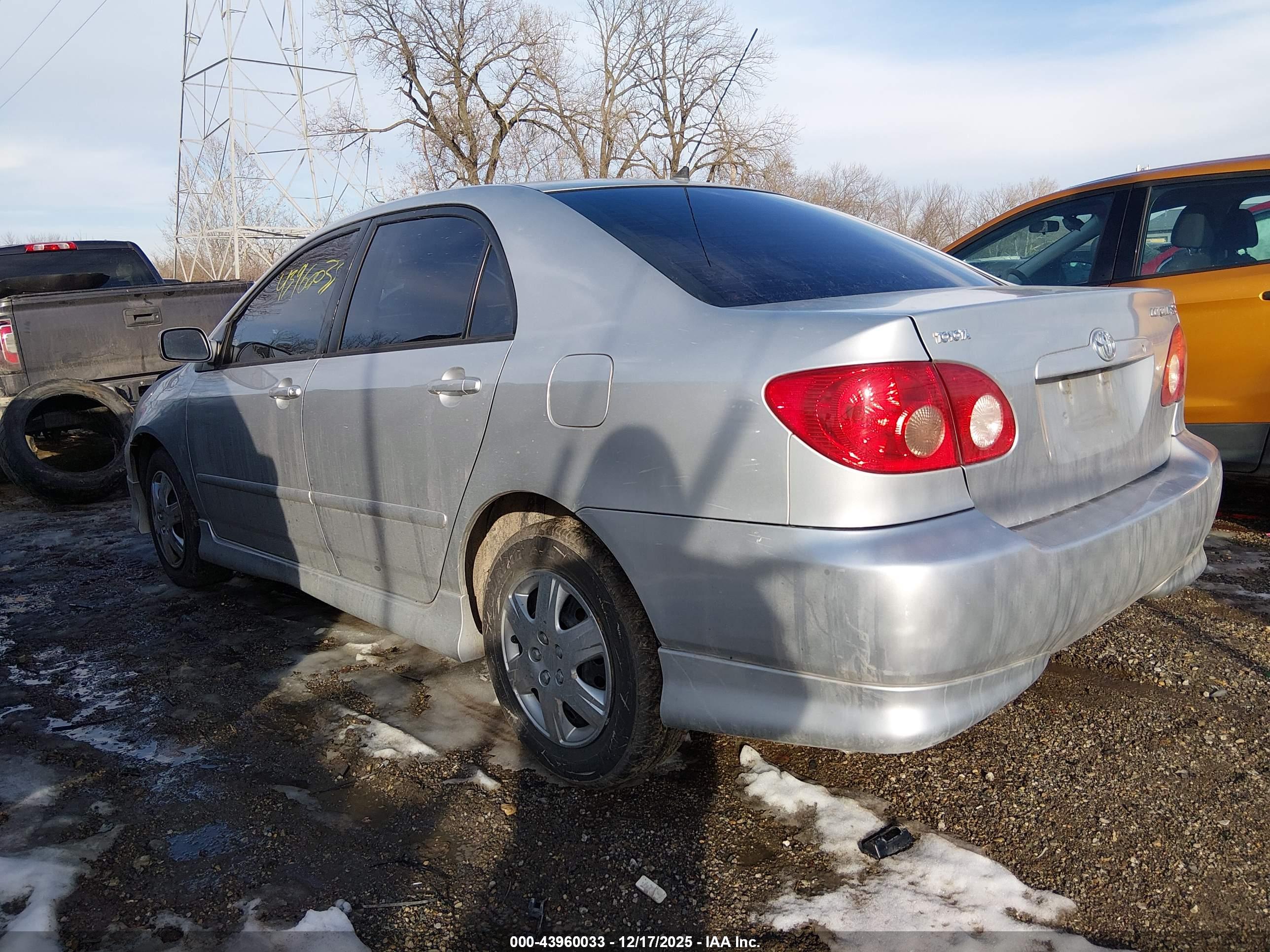 TOYOTA COROLLA image 3