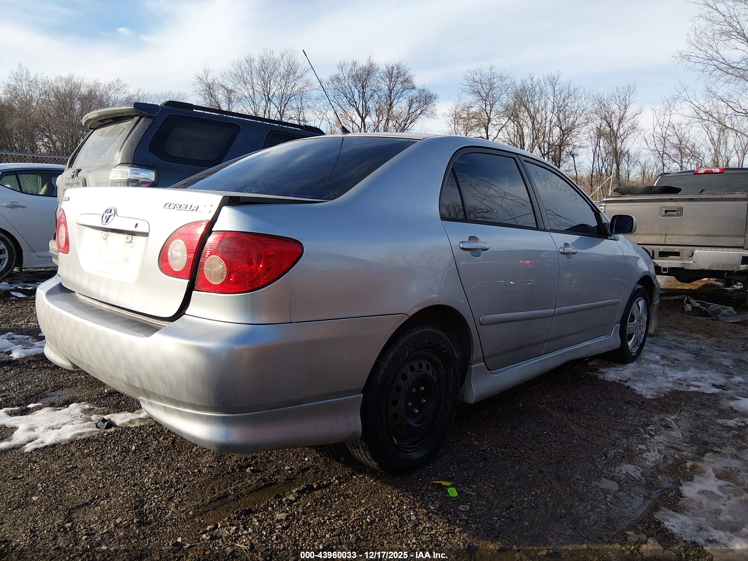 TOYOTA COROLLA image 4
