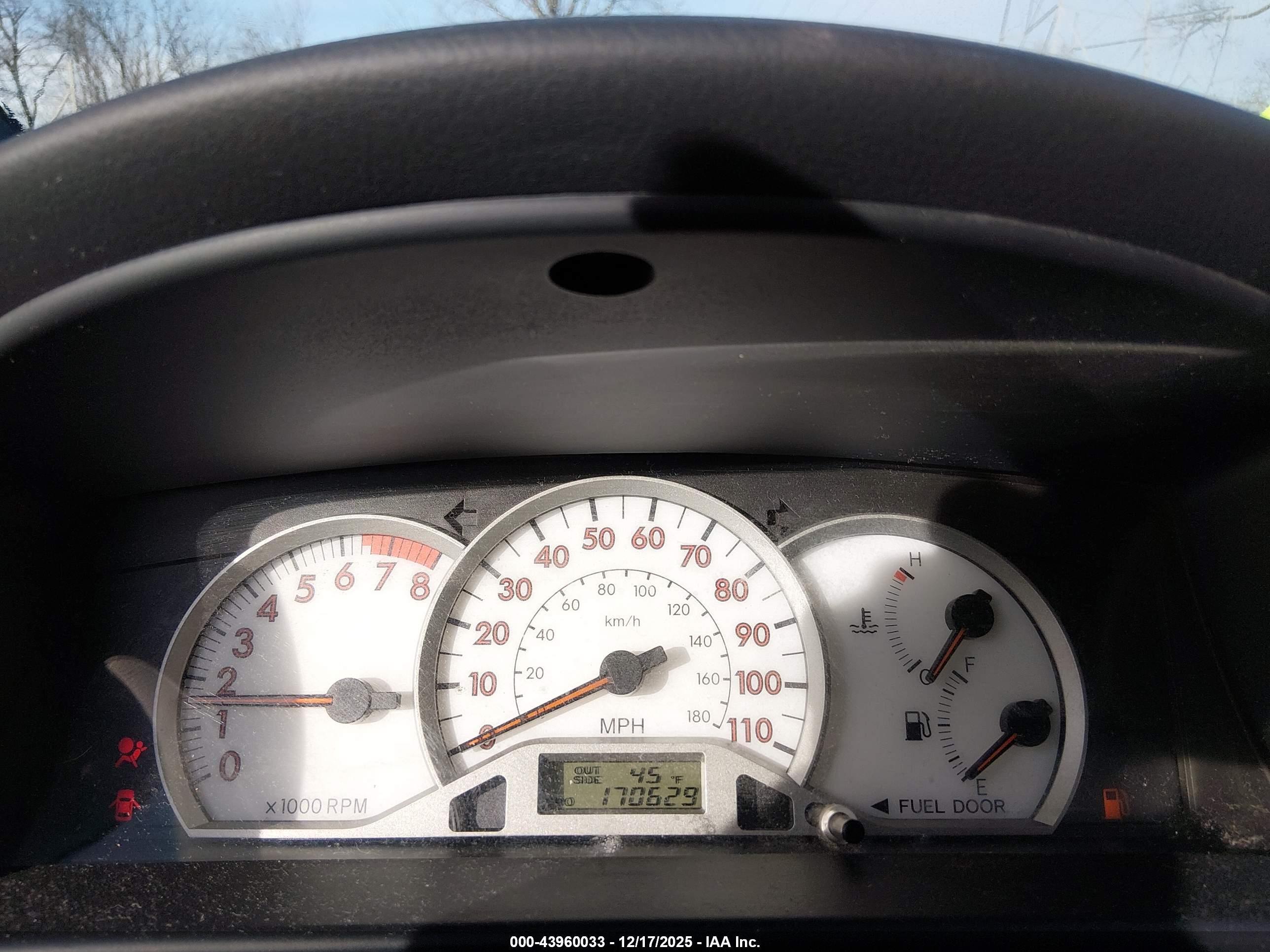 TOYOTA COROLLA image 7