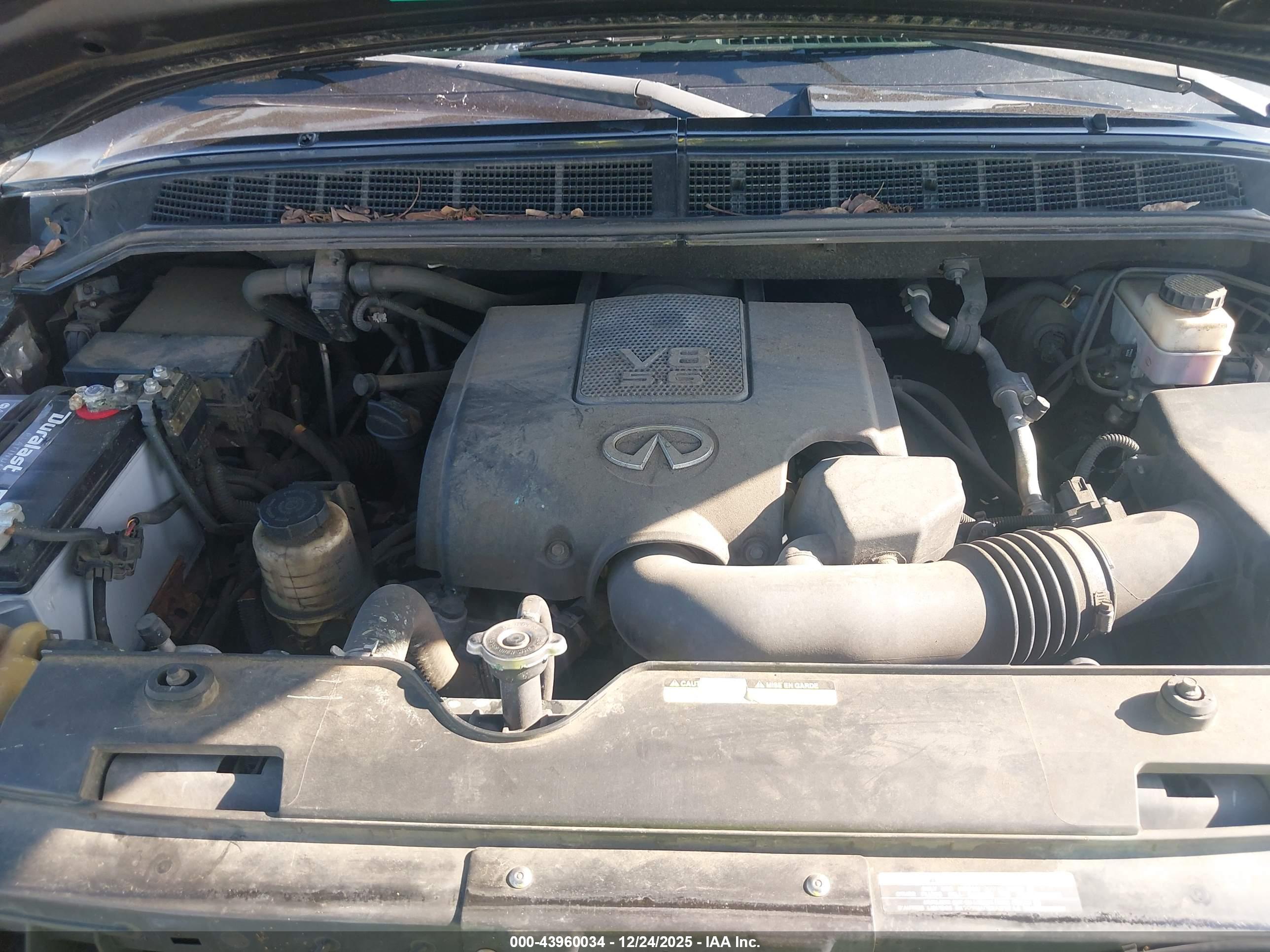 INFINITI QX56 image 10