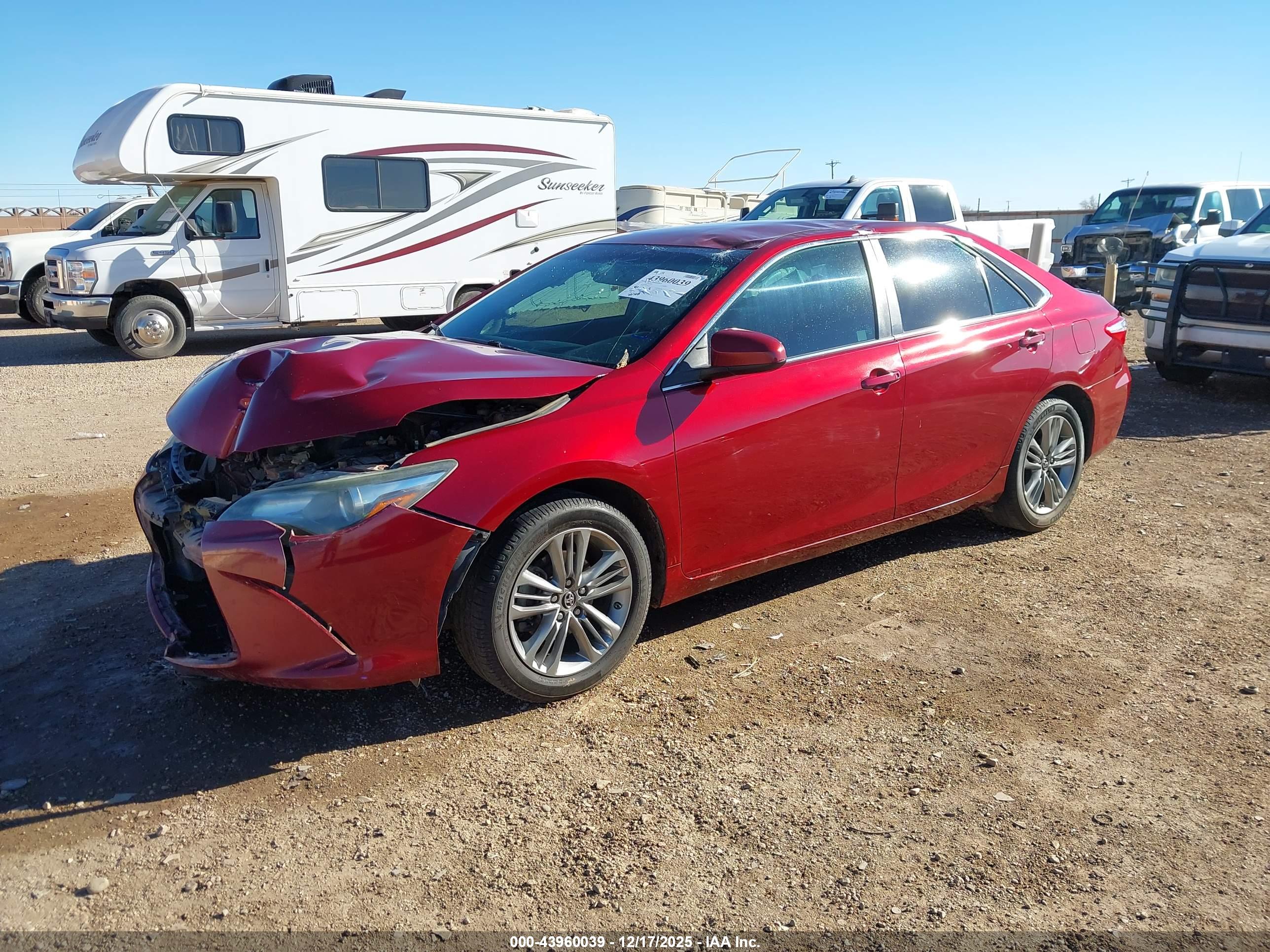 TOYOTA CAMRY image 2