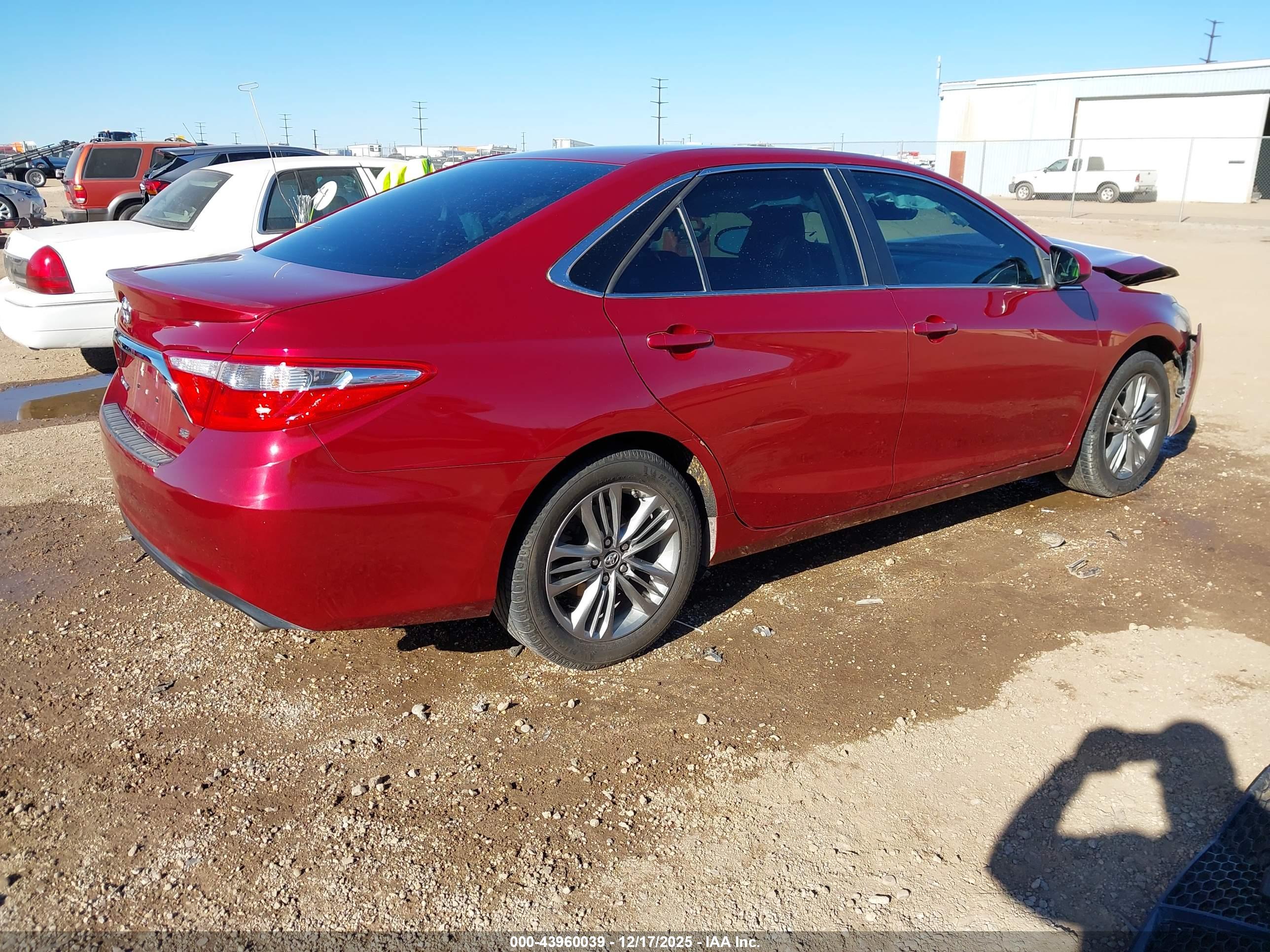 TOYOTA CAMRY image 4